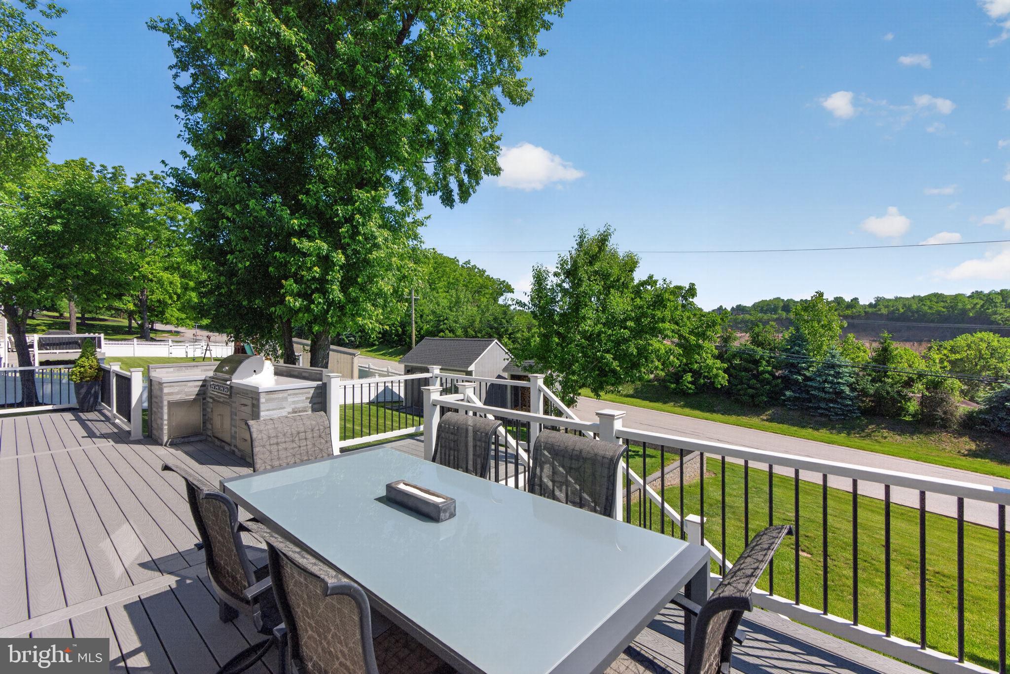 NORRITON WOODS - Residential