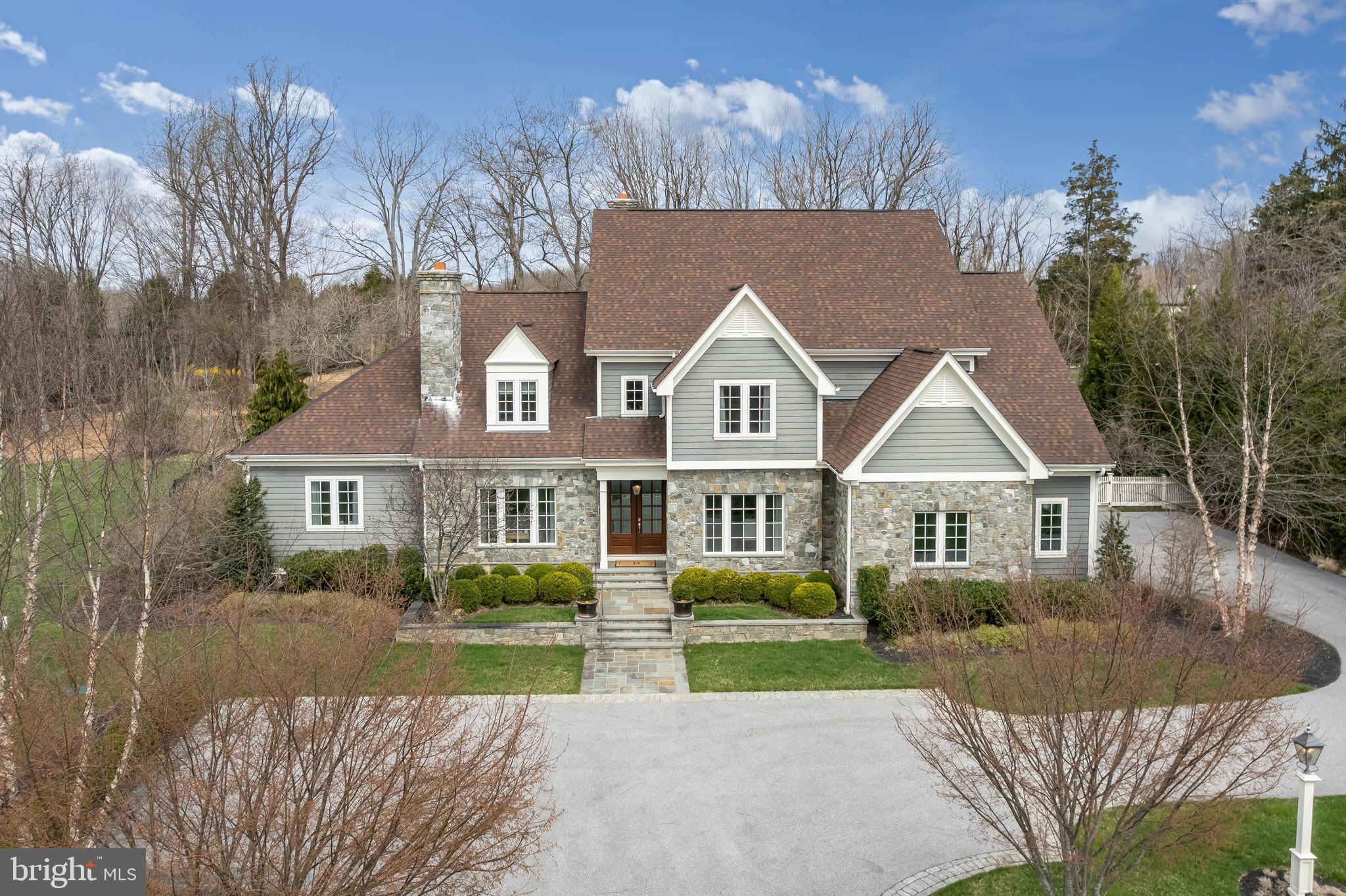RIVERWOOD - Residential