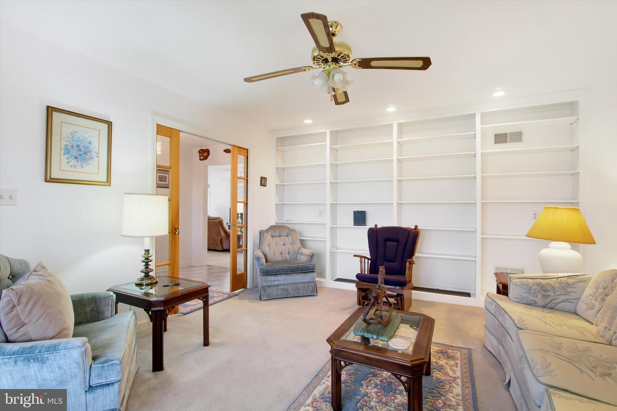 LAKE HERITAGE - Residential
