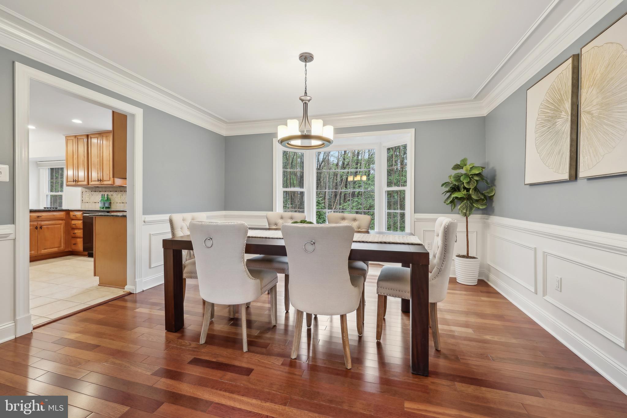 OAKTON MILL ESTATES - Residential Lease