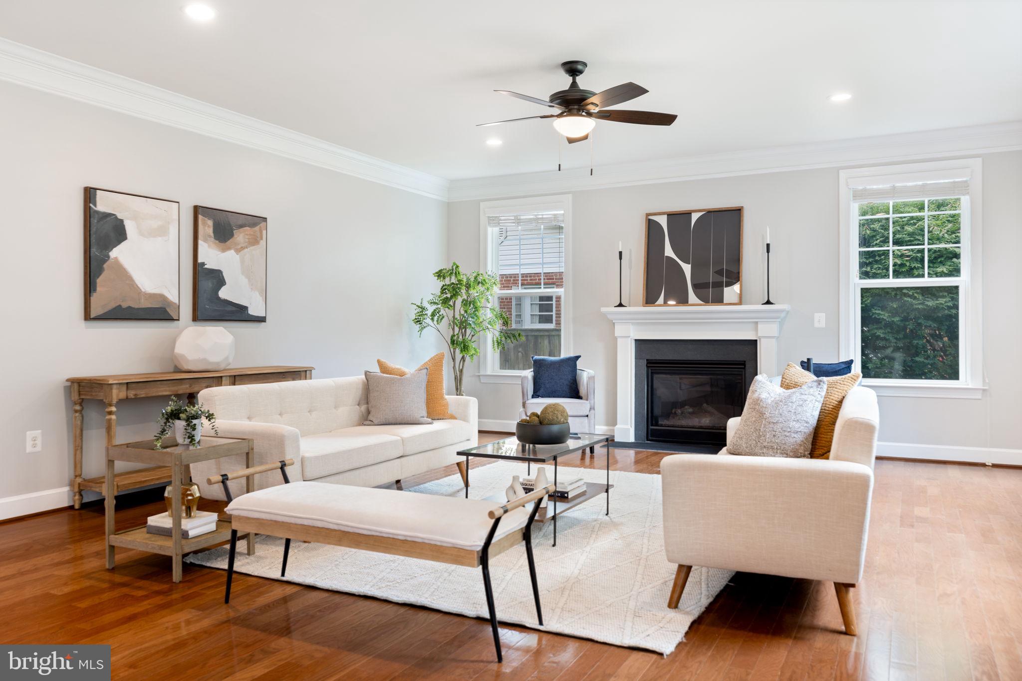 VIENNA WOODS - Residential