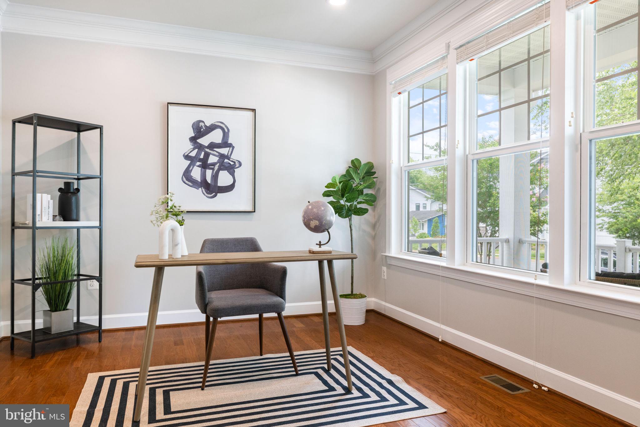 VIENNA WOODS - Residential