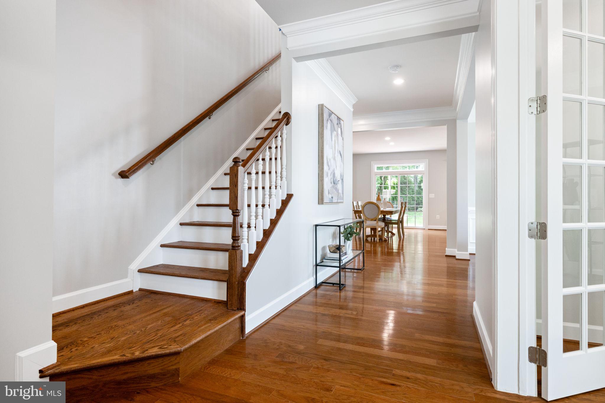 VIENNA WOODS - Residential