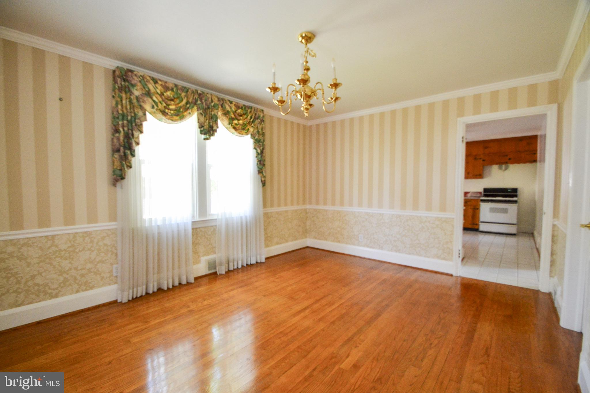 HILLENDALE PARK - Residential