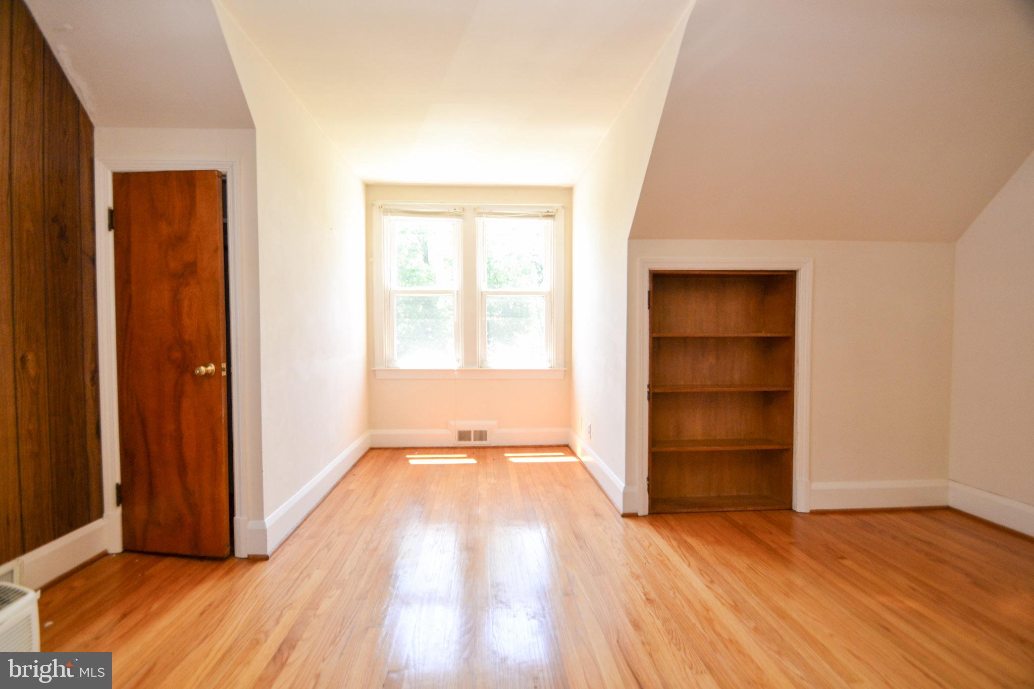 HILLENDALE PARK - Residential