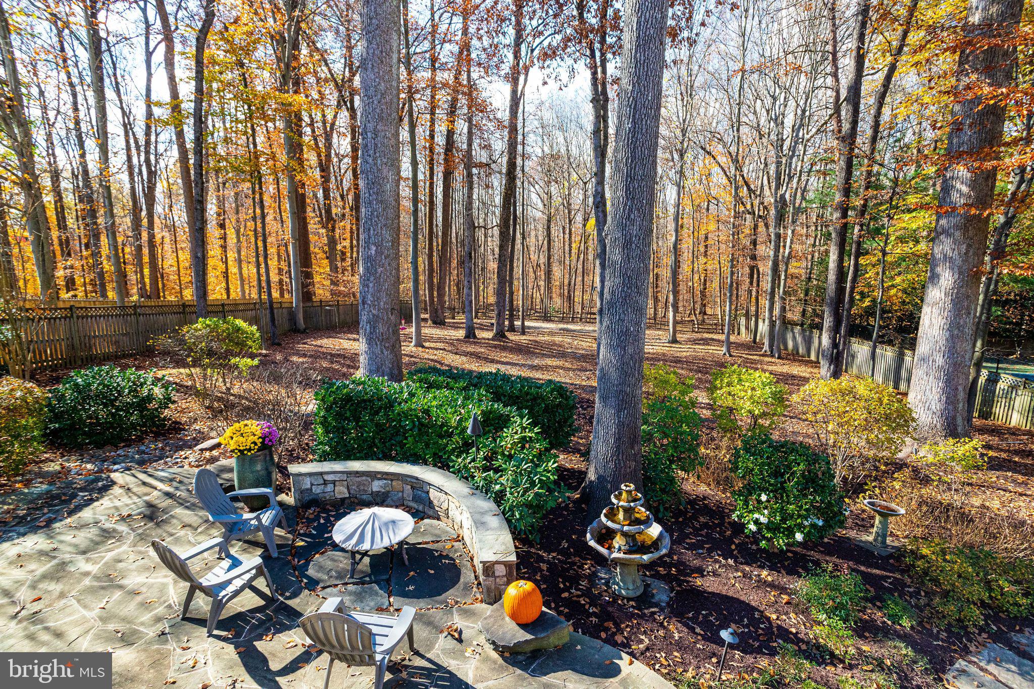 LANGLEY OAKS - Residential