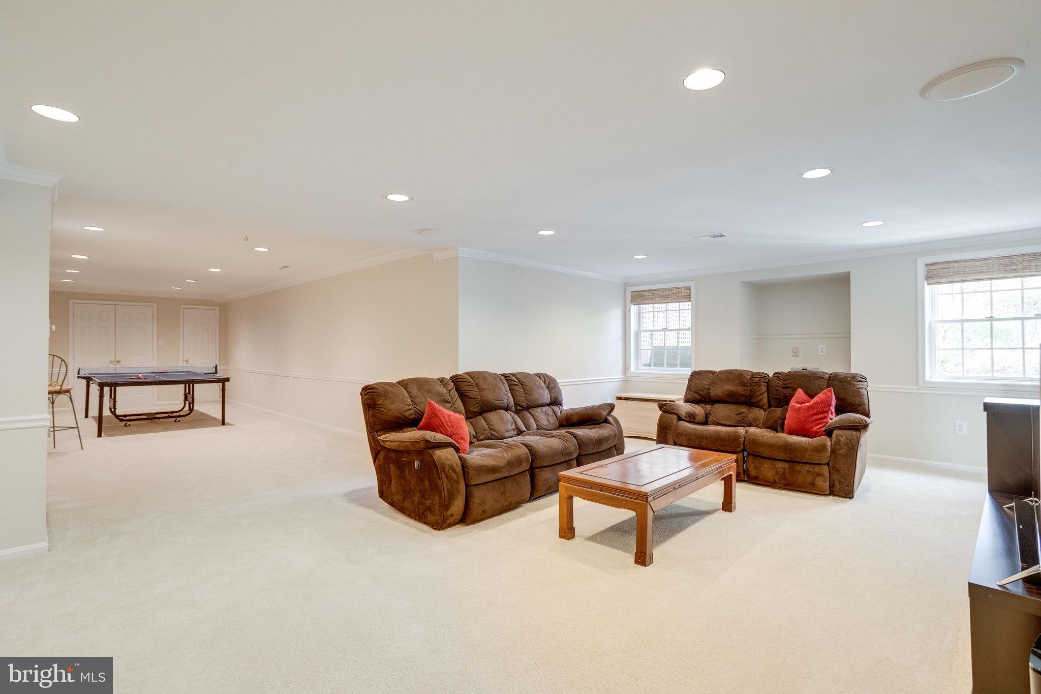 LANGLEY OAKS - Residential