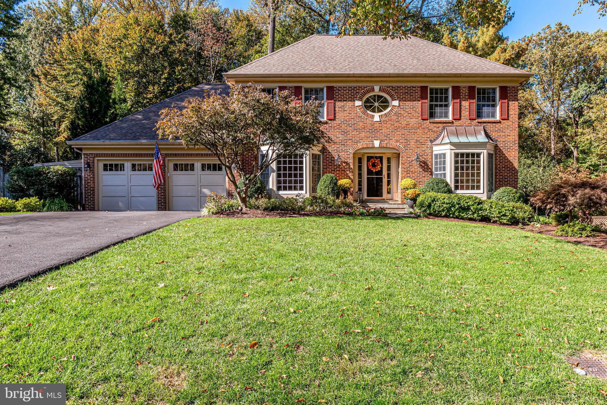 LANGLEY OAKS - Residential