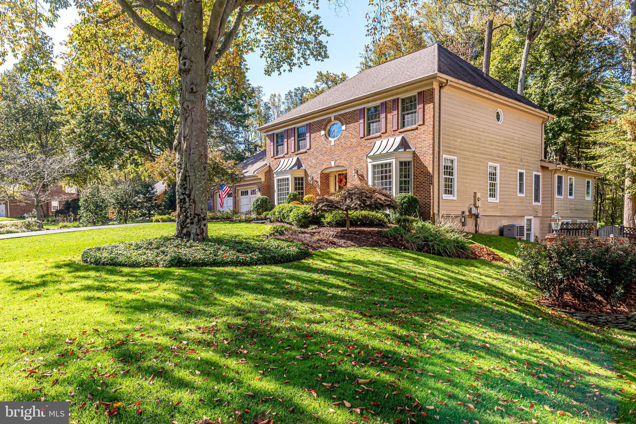 LANGLEY OAKS - Residential