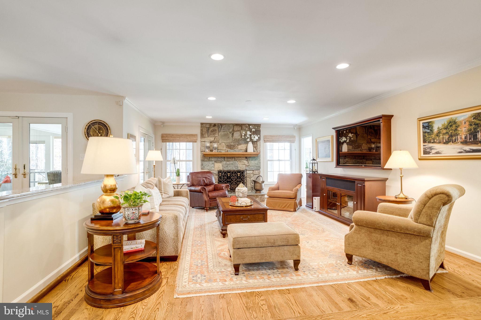 LANGLEY OAKS - Residential