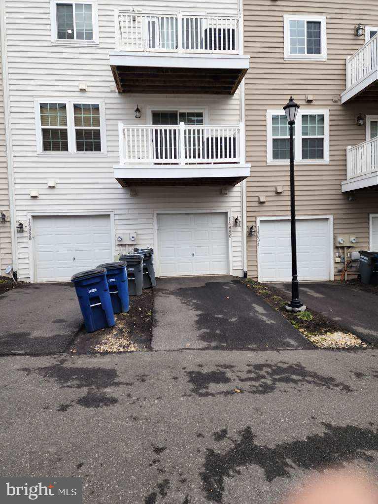 CHESTERFIELD A CONDOMINIUM - Residential Lease