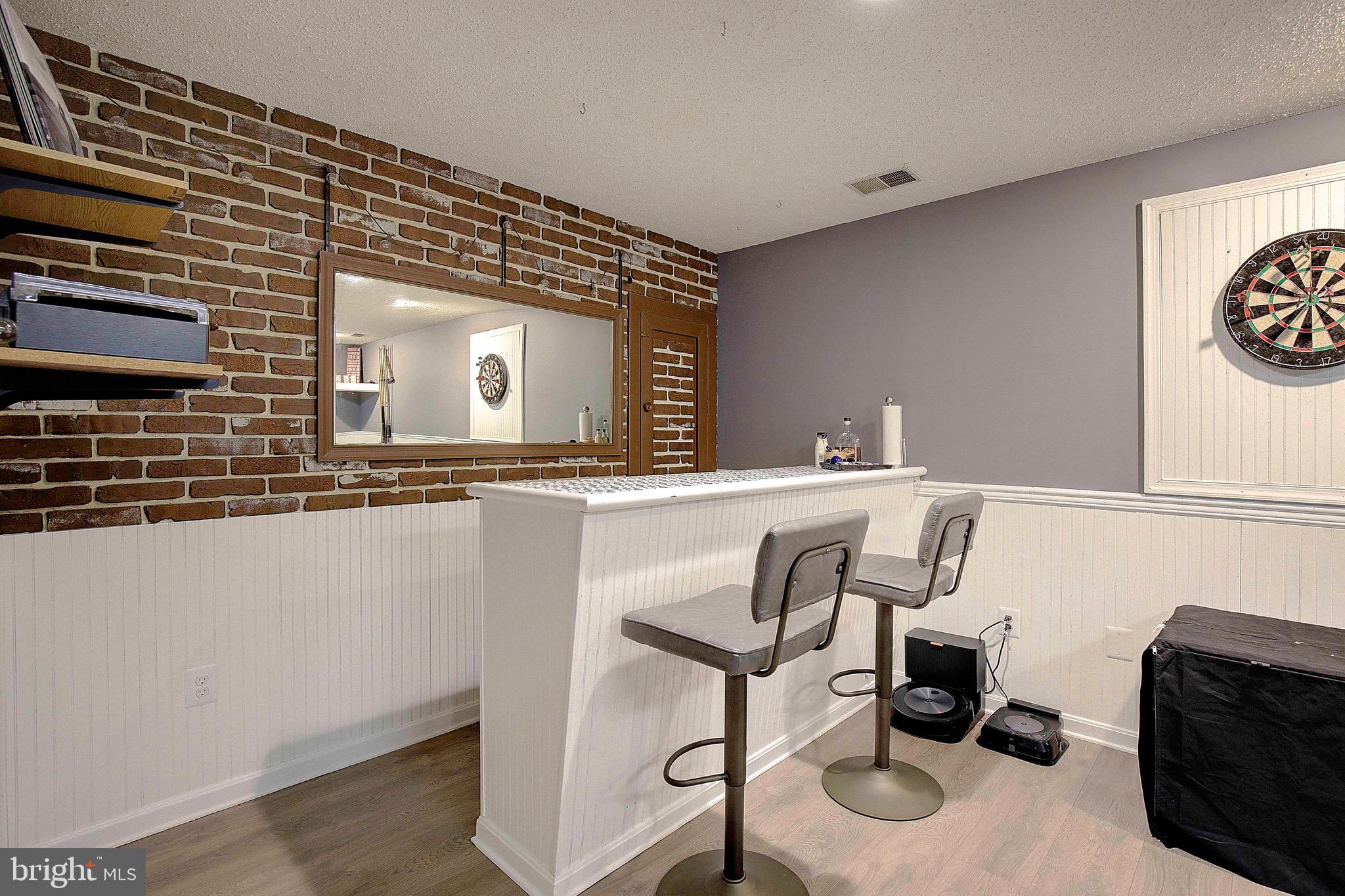 BROOKESIDE - Residential