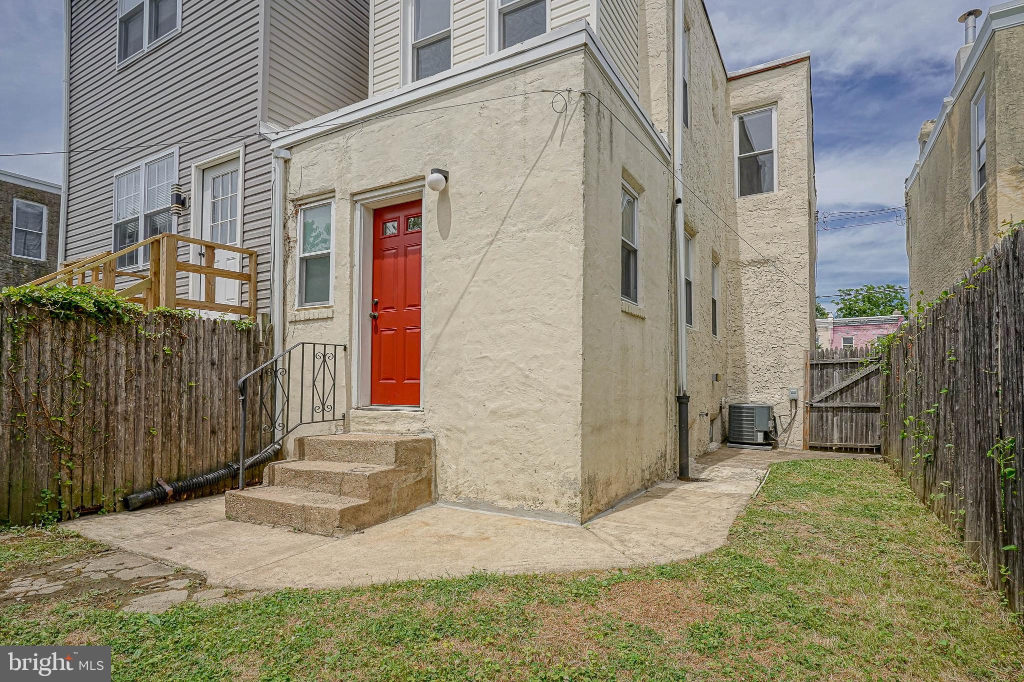 WEST PHILADELPHIA - Residential