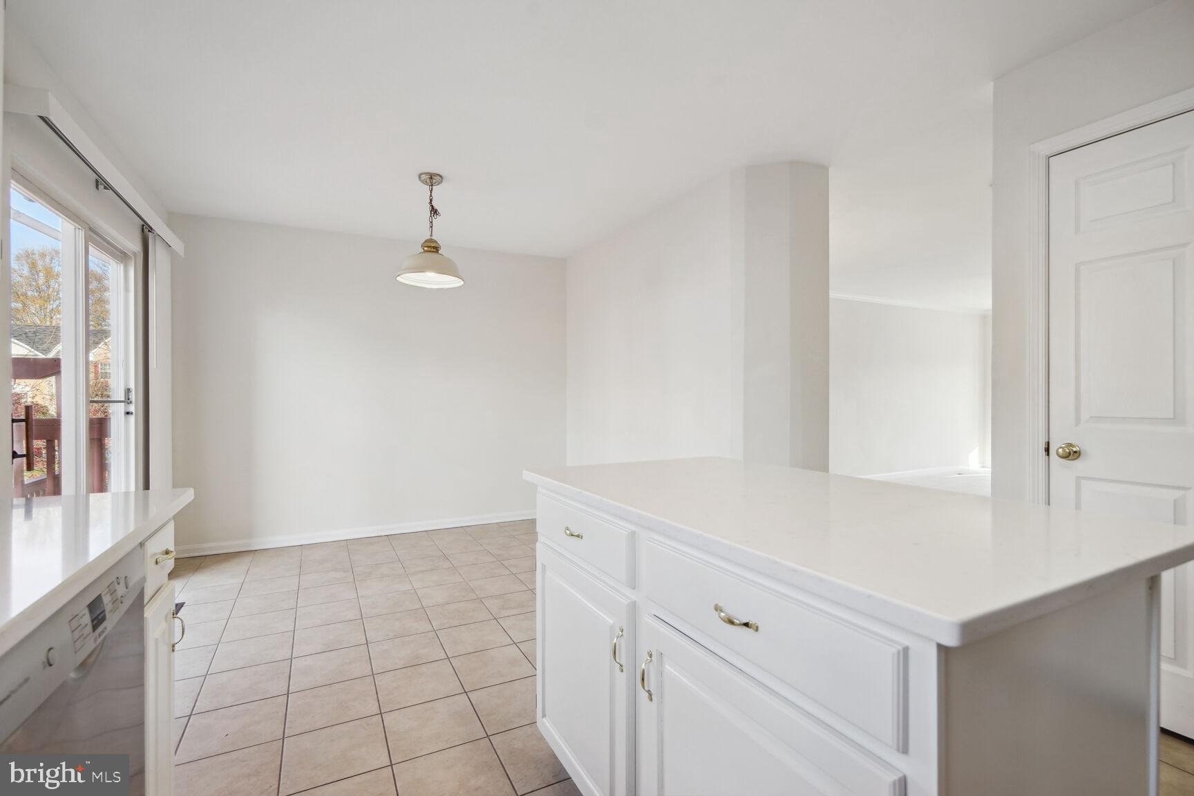 KINGSTOWNE - Residential