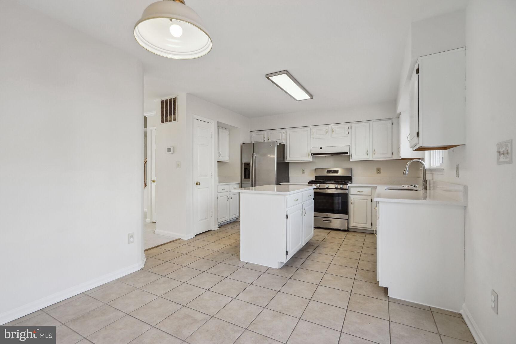 KINGSTOWNE - Residential