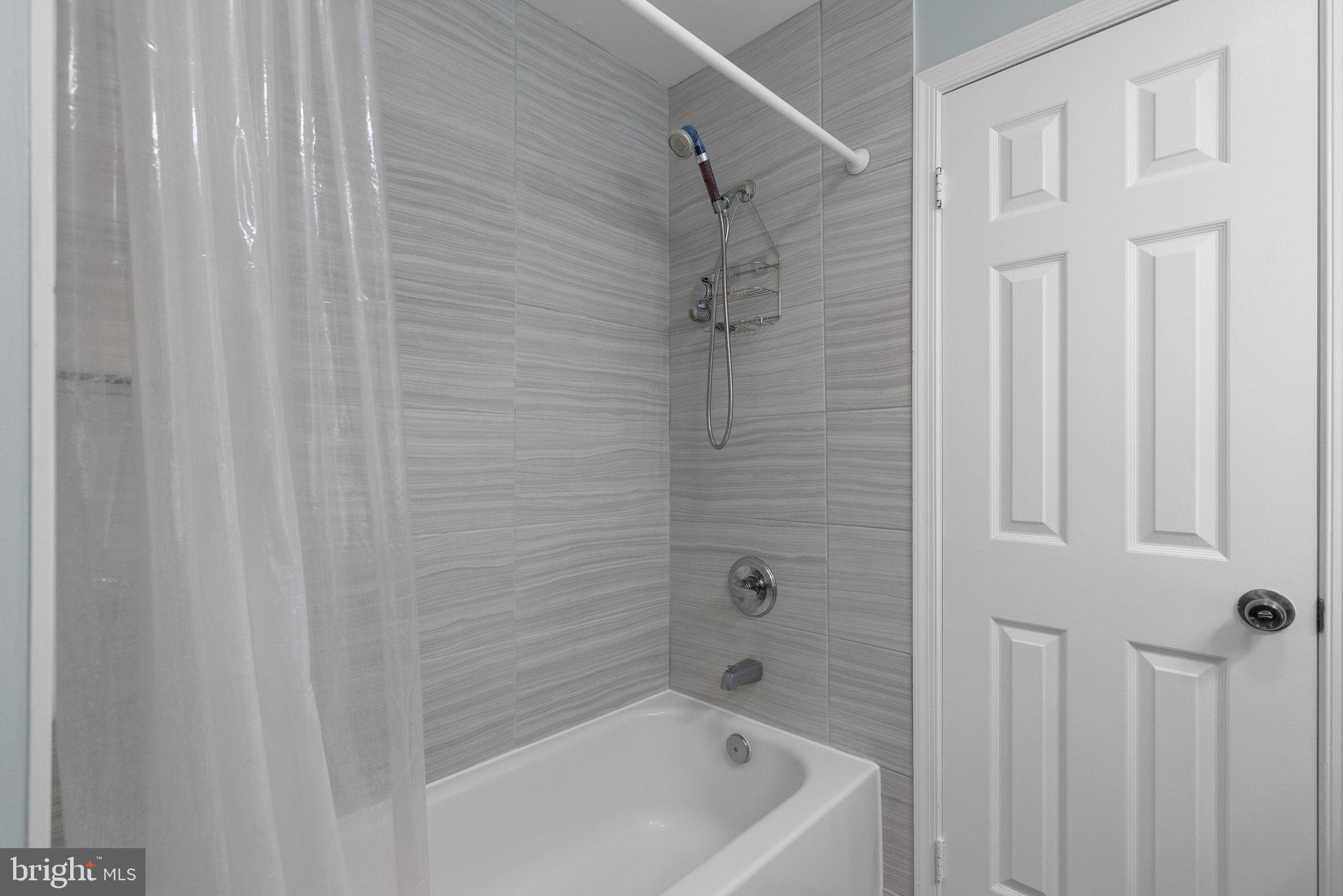 POTOMAC RIDGE - Residential