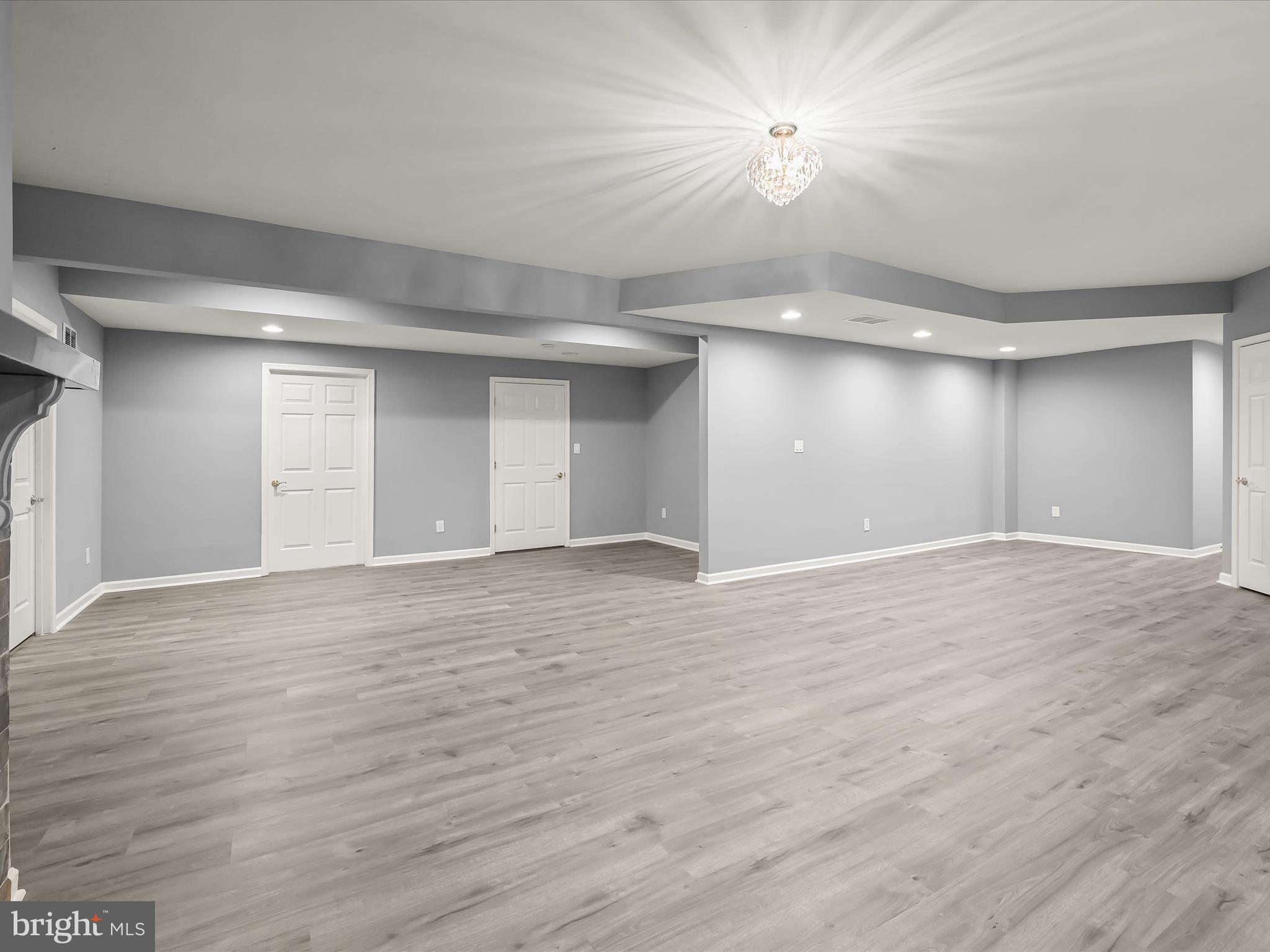 MEADOWOOD - Residential