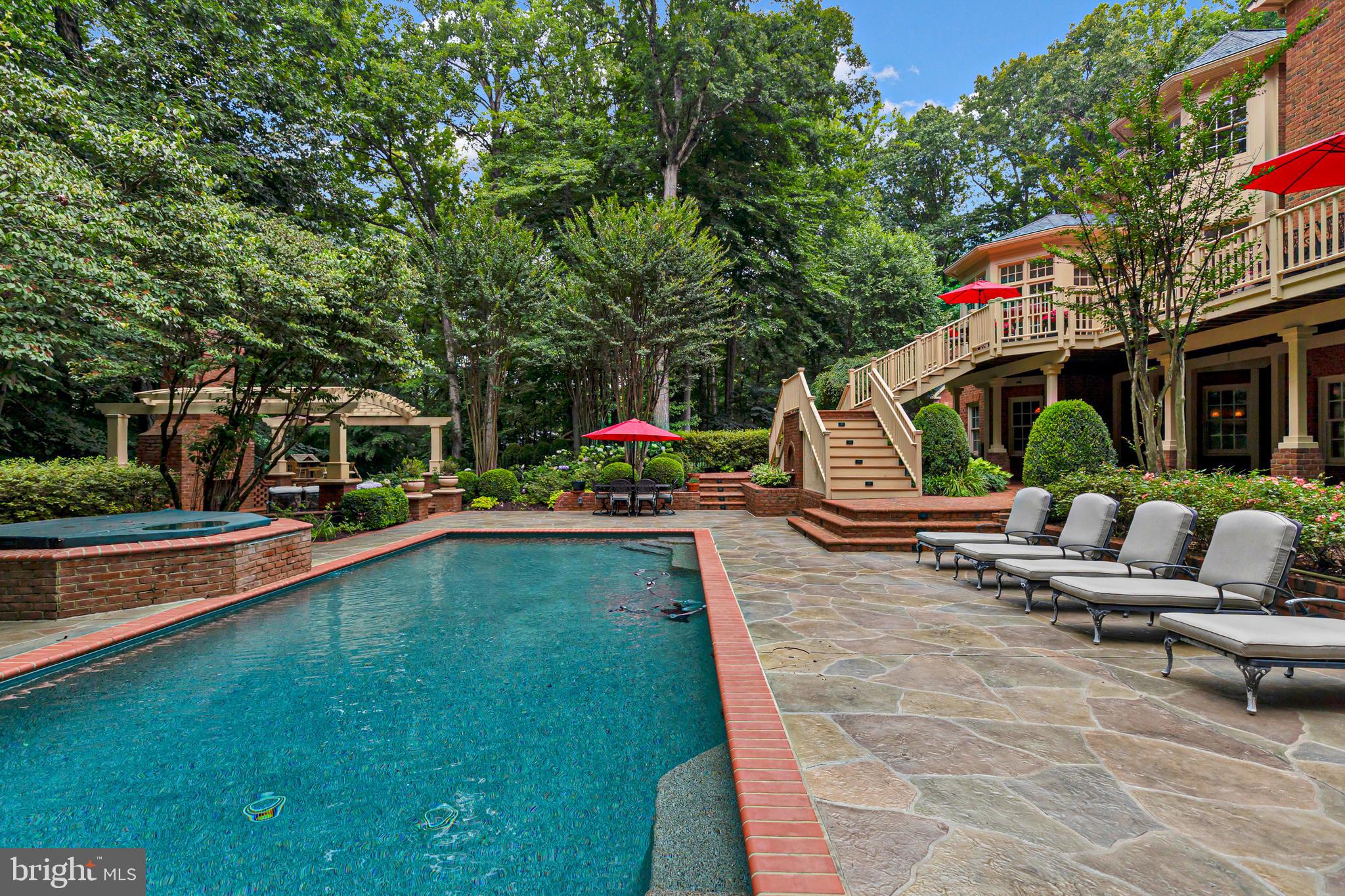 CATHEDRAL FOREST - Residential