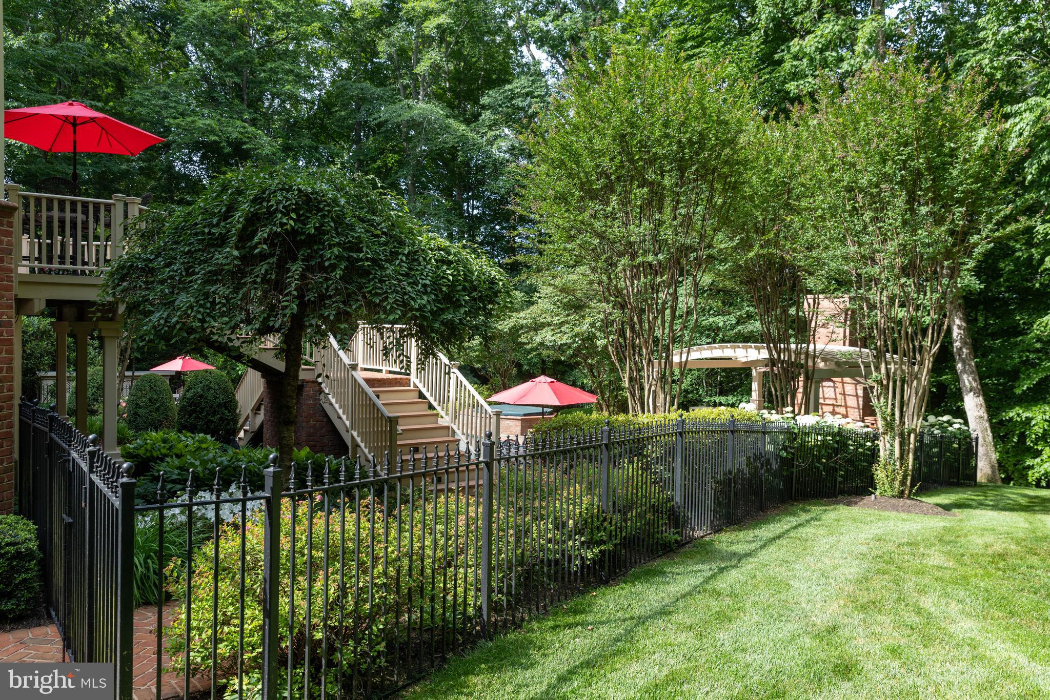 CATHEDRAL FOREST - Residential