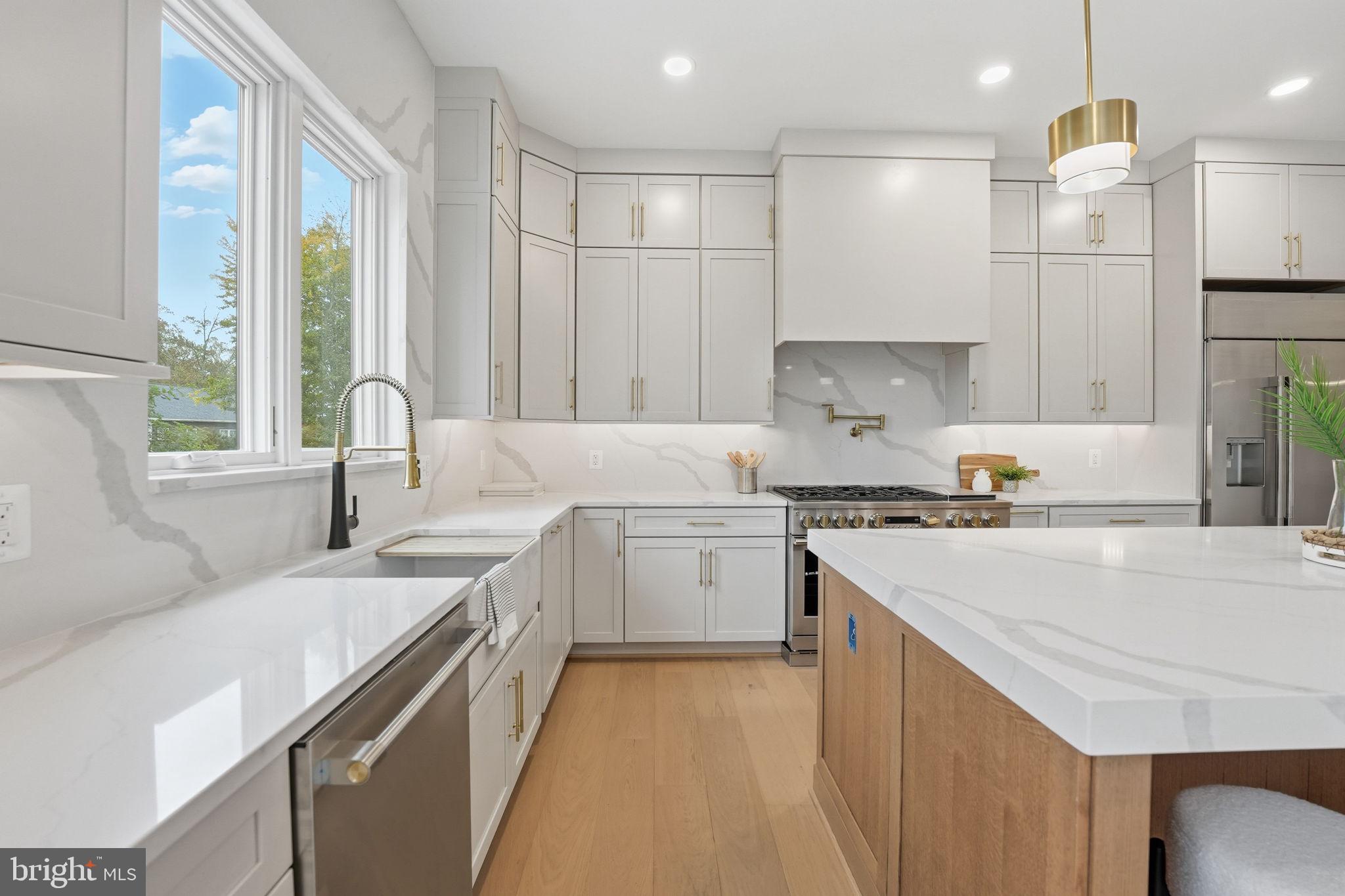 POPLAR HEIGHTS - Residential