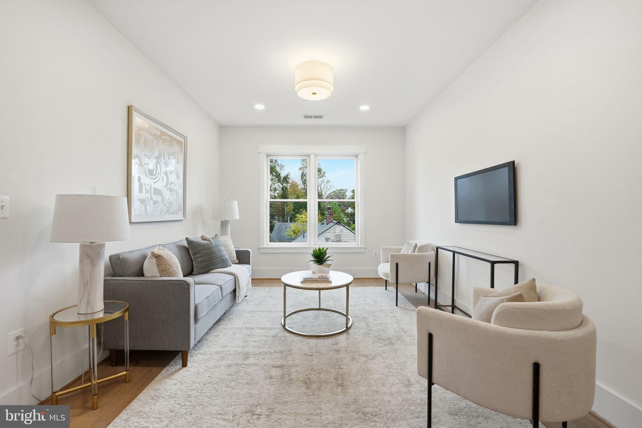 POPLAR HEIGHTS - Residential