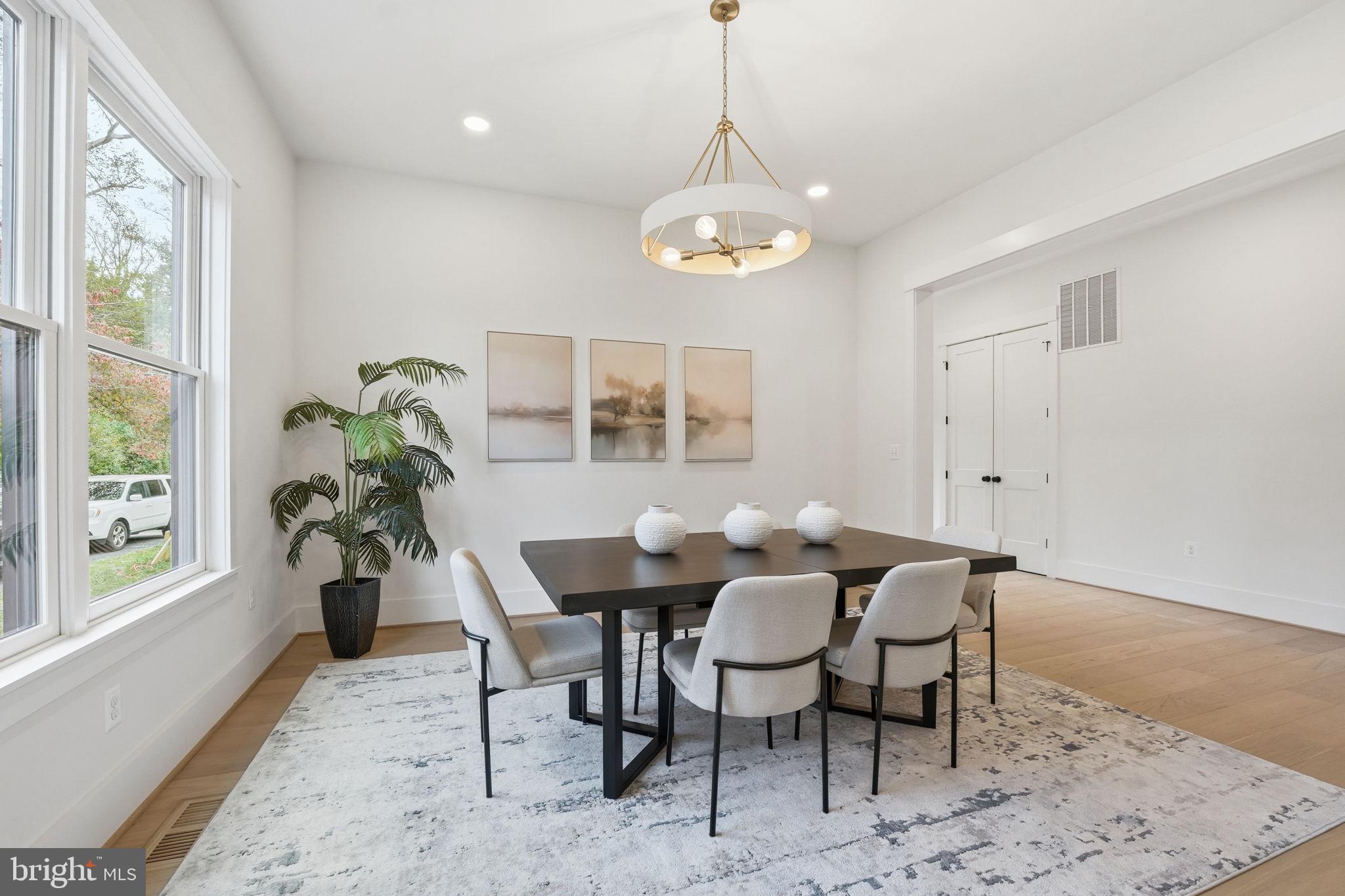 POPLAR HEIGHTS - Residential