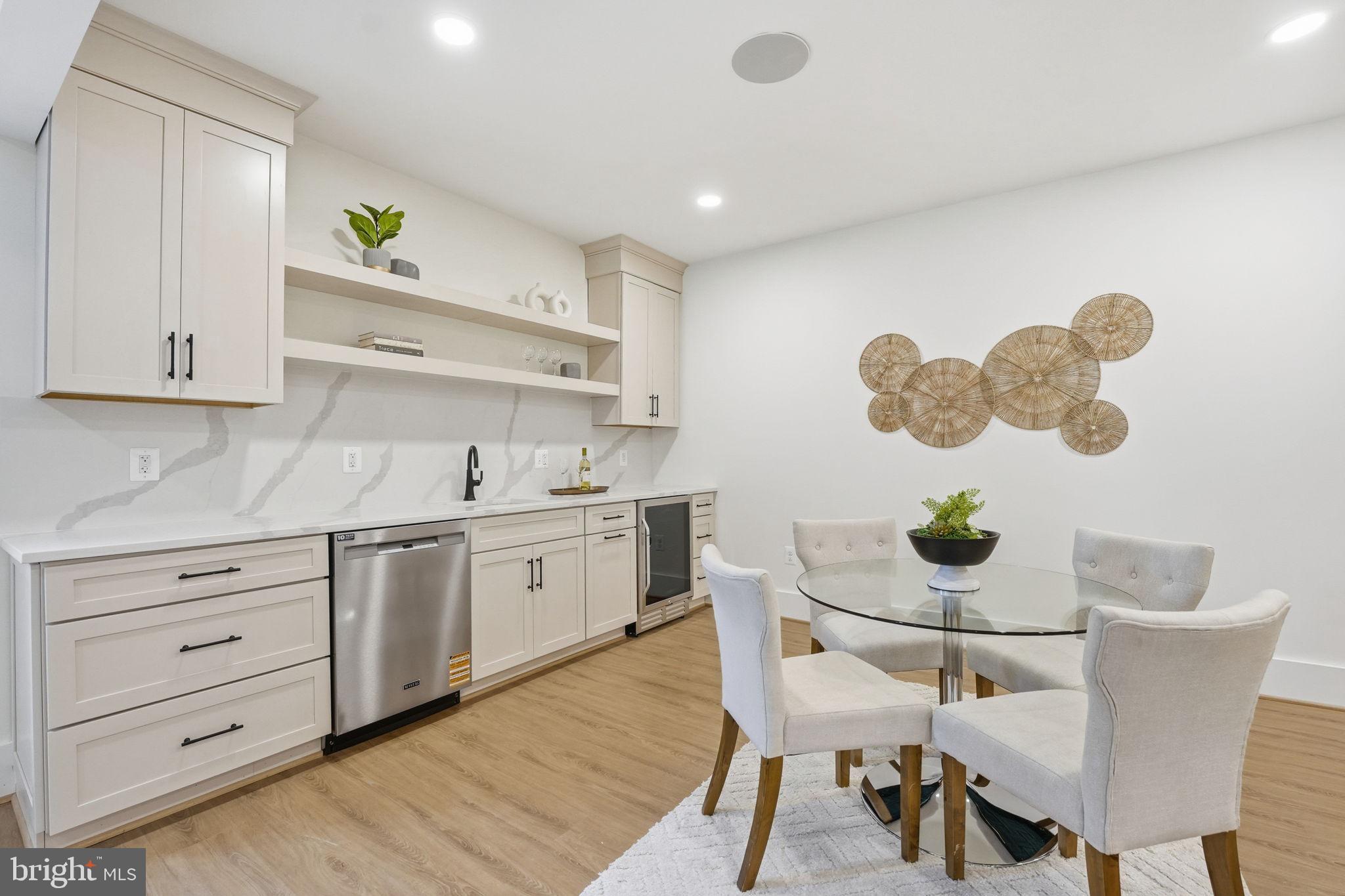 POPLAR HEIGHTS - Residential