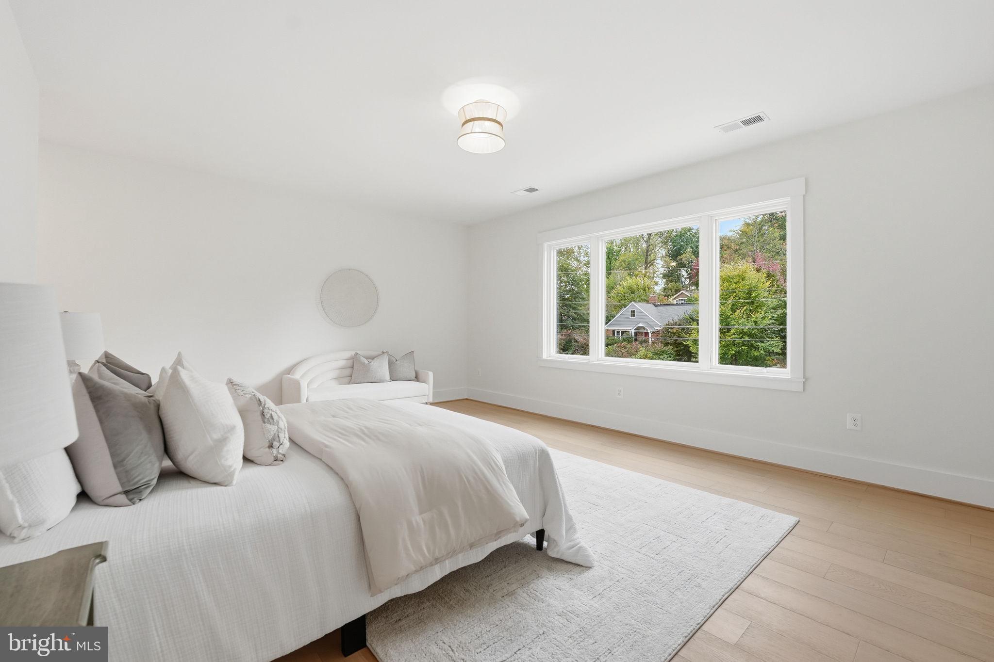 POPLAR HEIGHTS - Residential