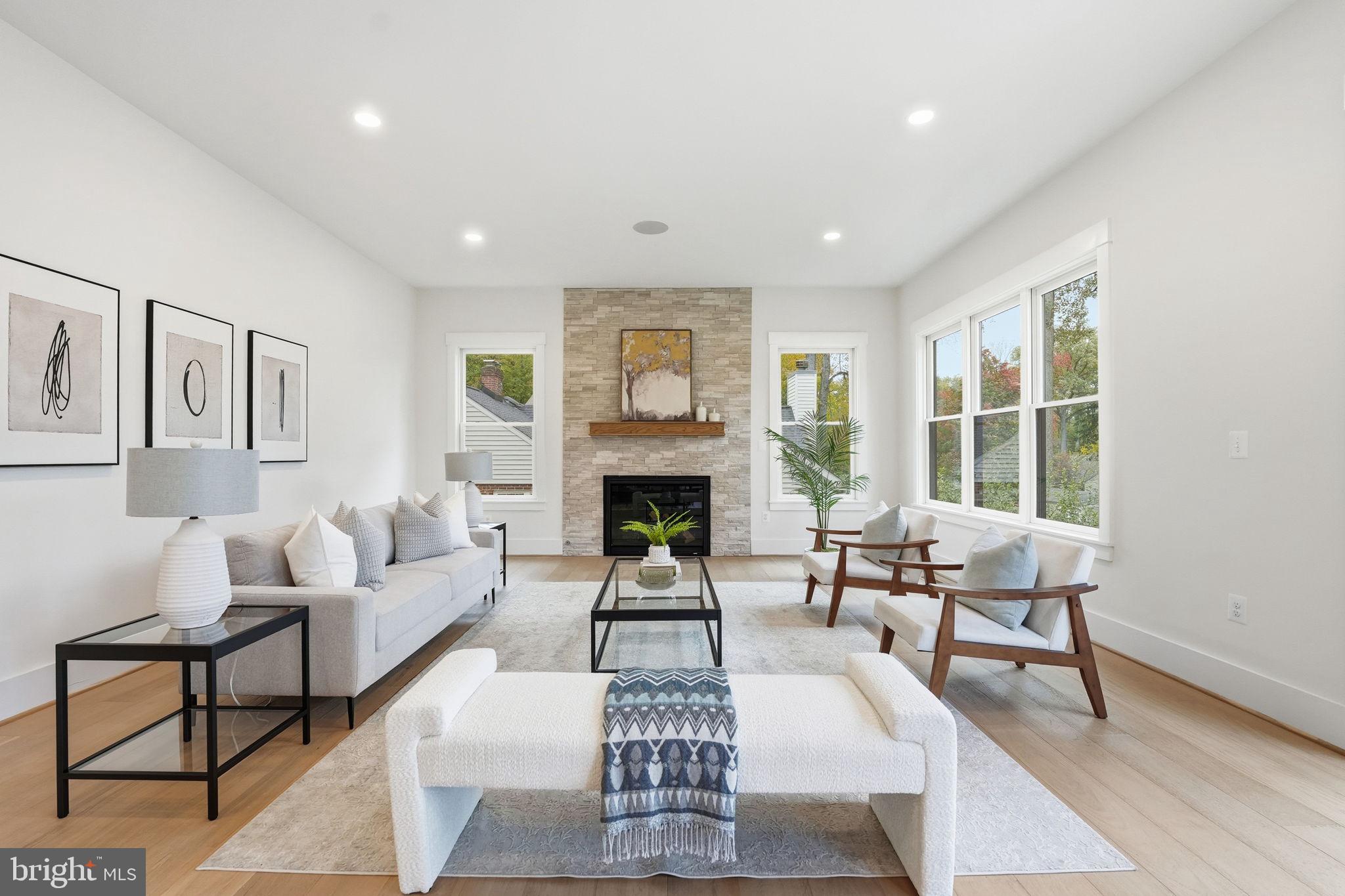 POPLAR HEIGHTS - Residential