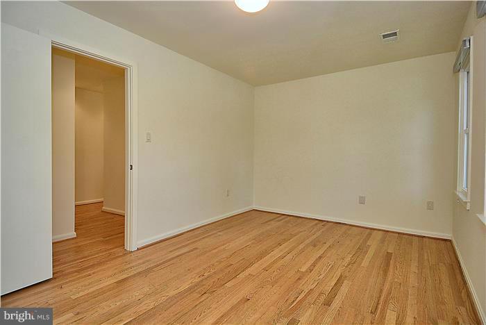 BARTON PLACE - Residential