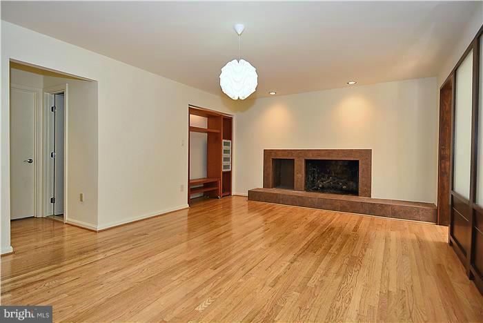BARTON PLACE - Residential