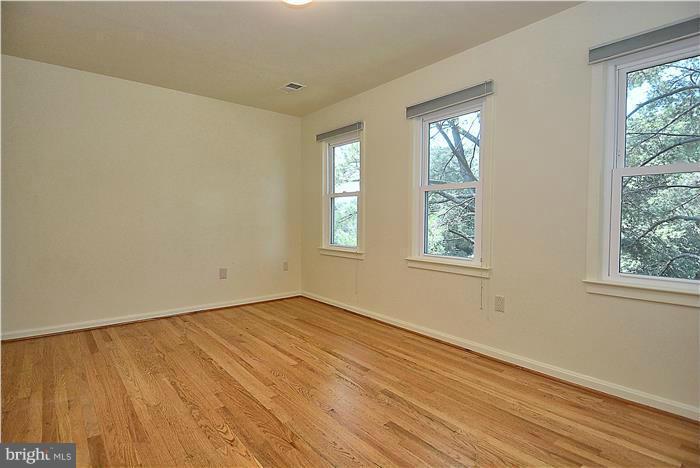 BARTON PLACE - Residential