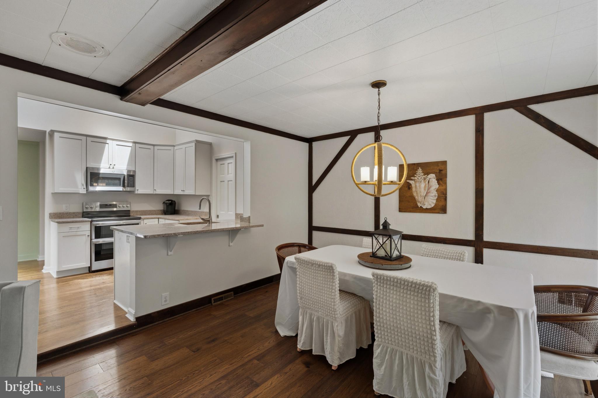 PENDENNIS MOUNT - Residential