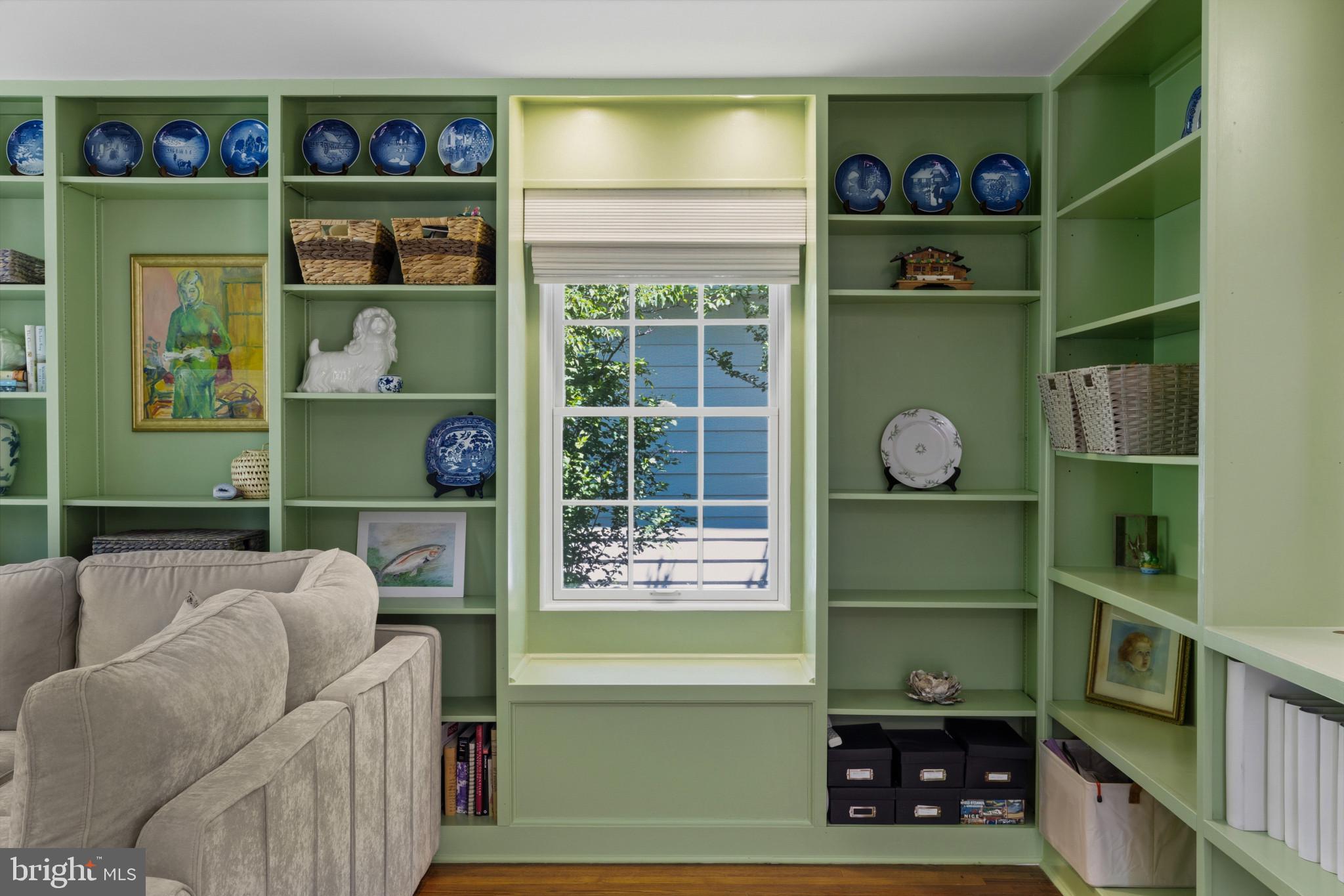 PENDENNIS MOUNT - Residential