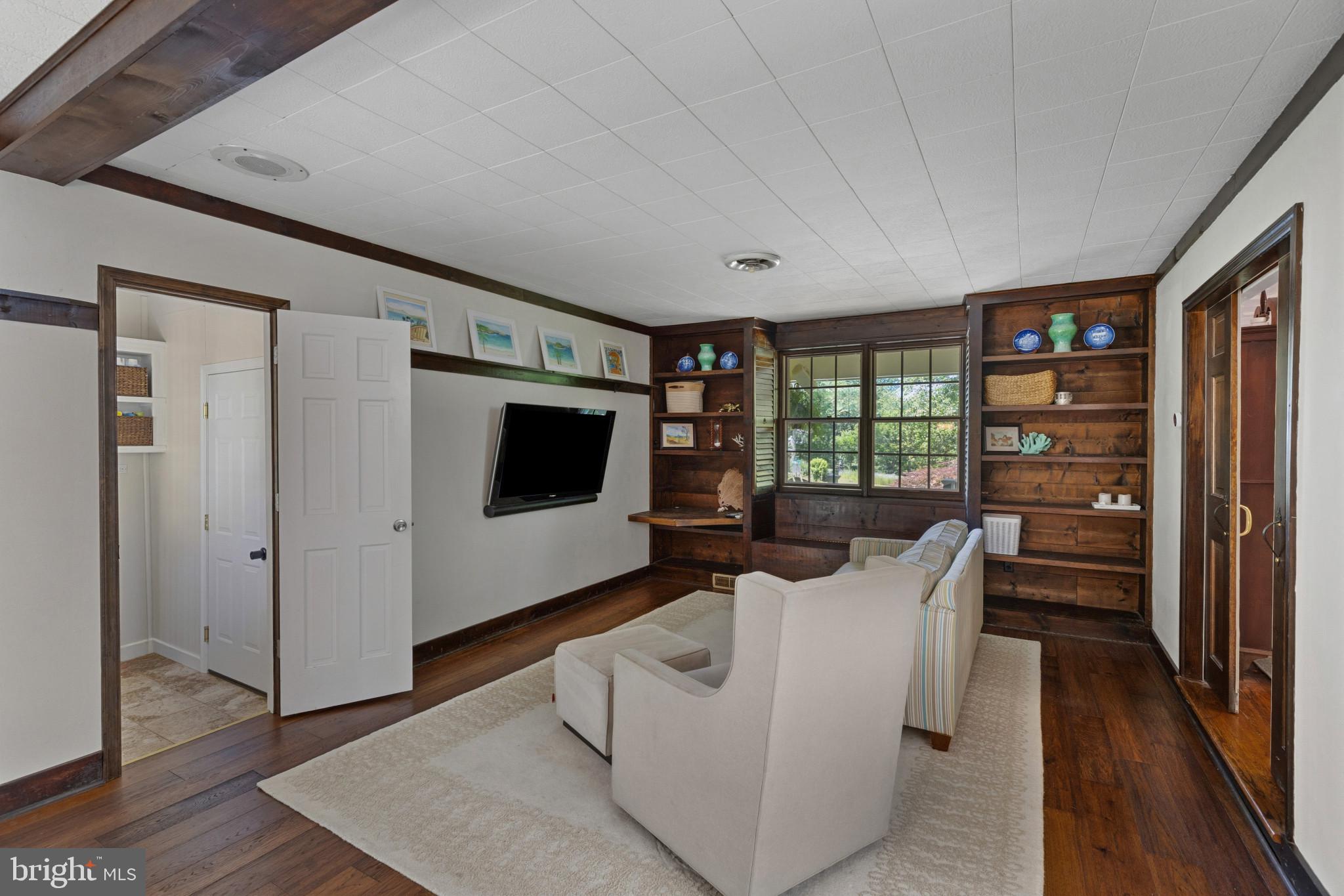 PENDENNIS MOUNT - Residential