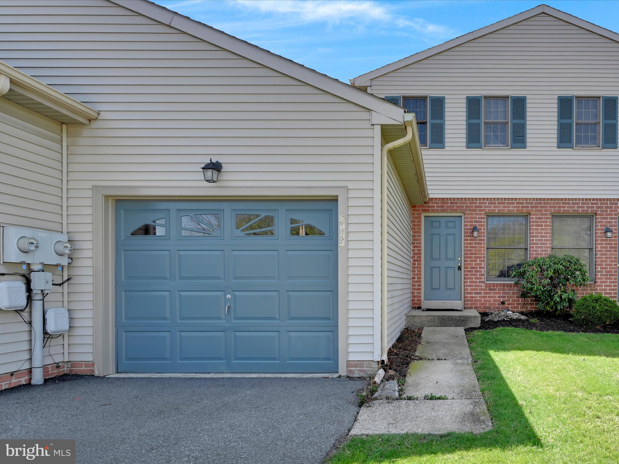 OAK HILLS - Residential