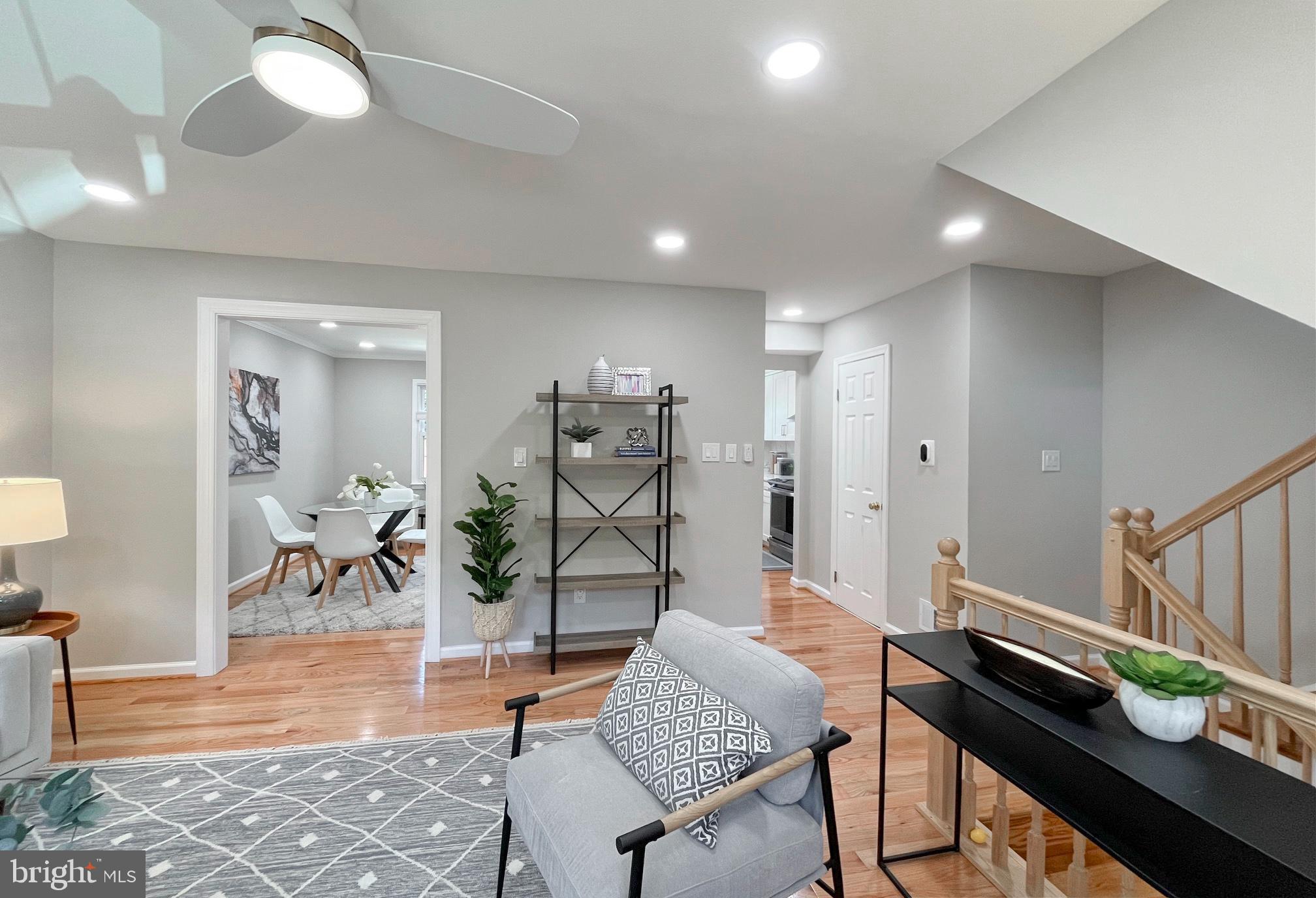STRATHMEADE SQUARE - Residential