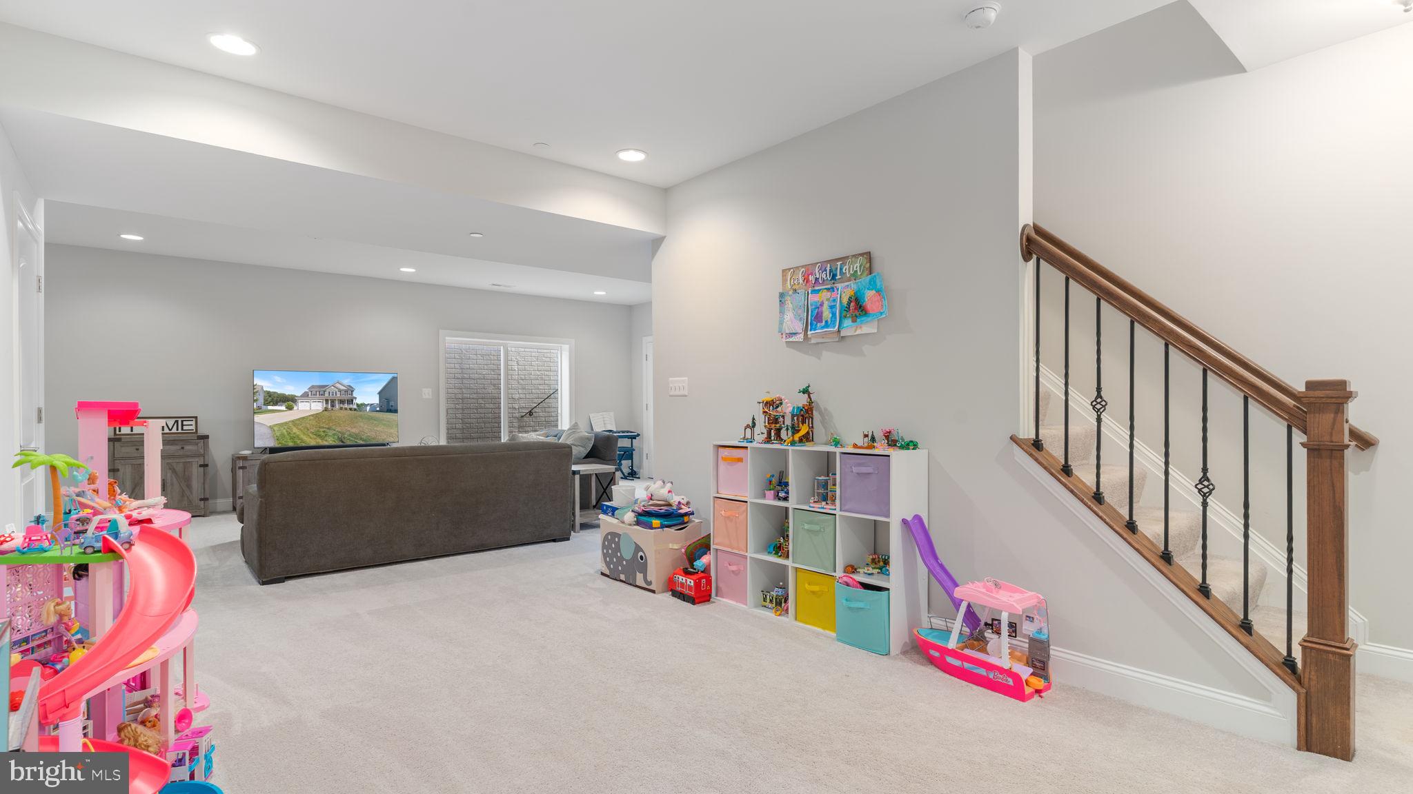 MEADOWS AT TOWN RUN - Residential