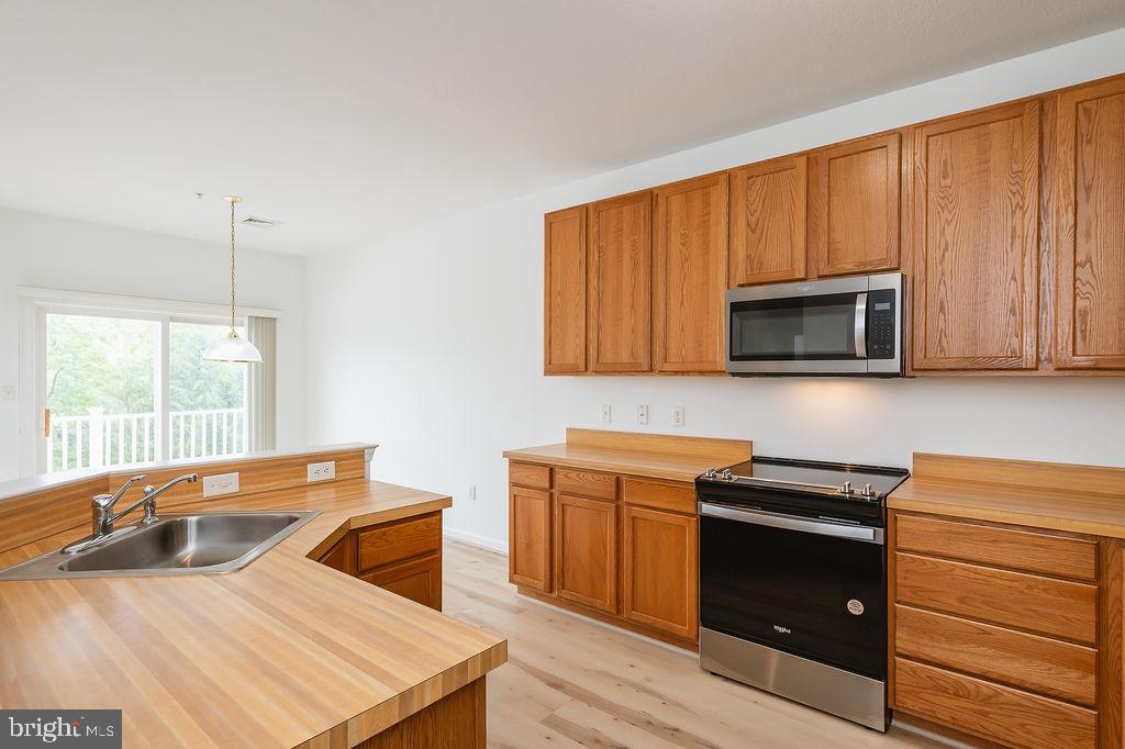 BAILEY SPRINGS VILLAS - Residential