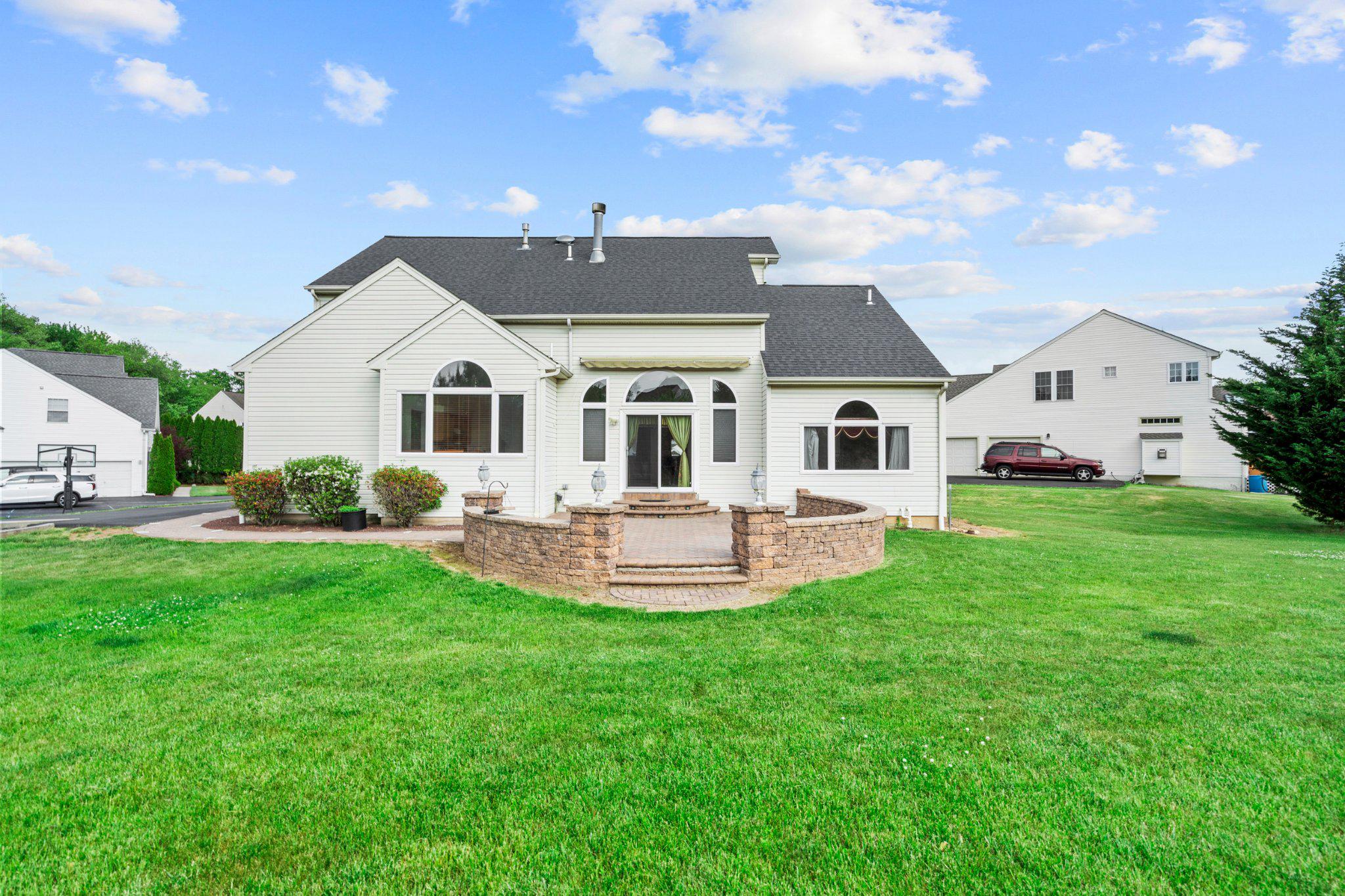 HICKORY RIDGE - Residential