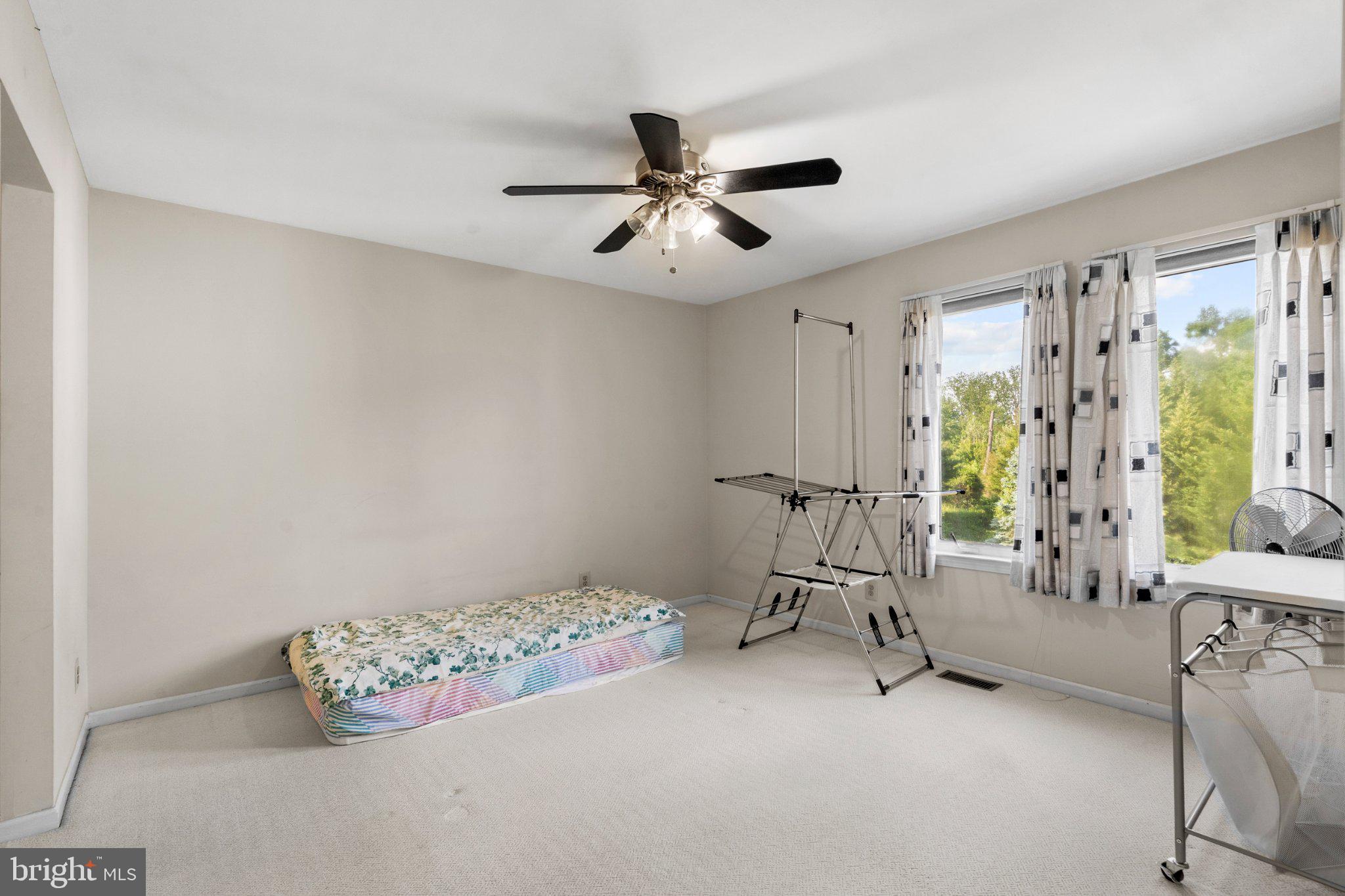 HICKORY RIDGE - Residential