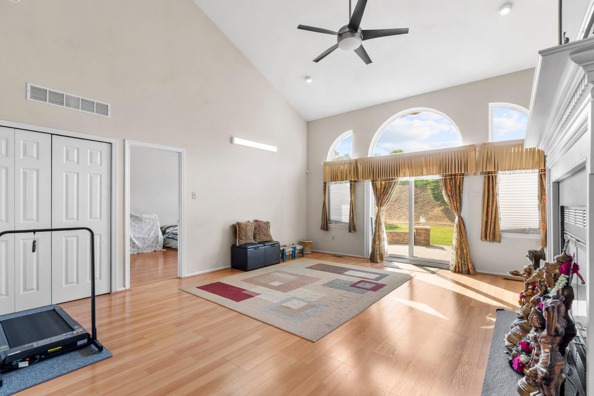 HICKORY RIDGE - Residential