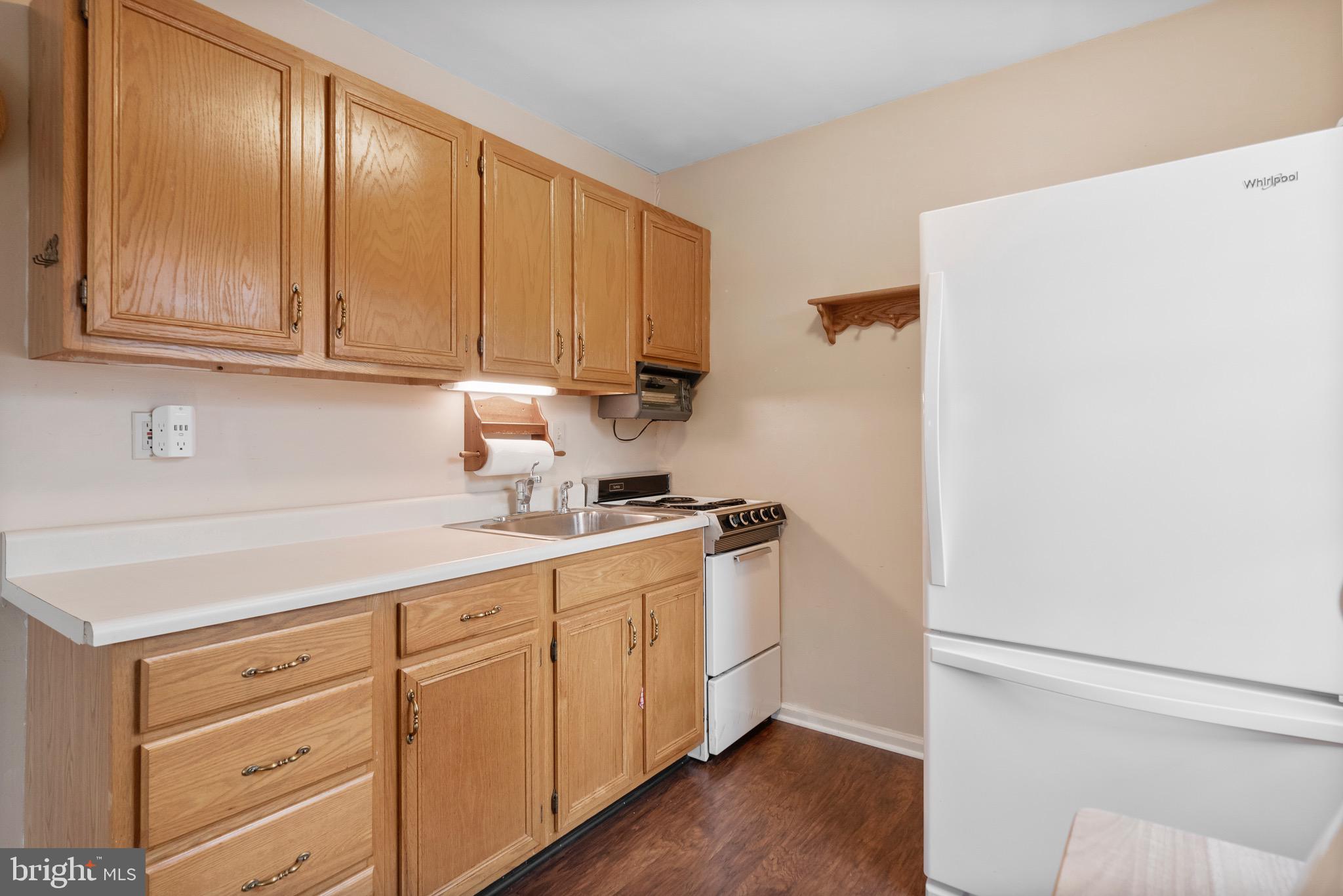 KNOLLWOOD - Residential