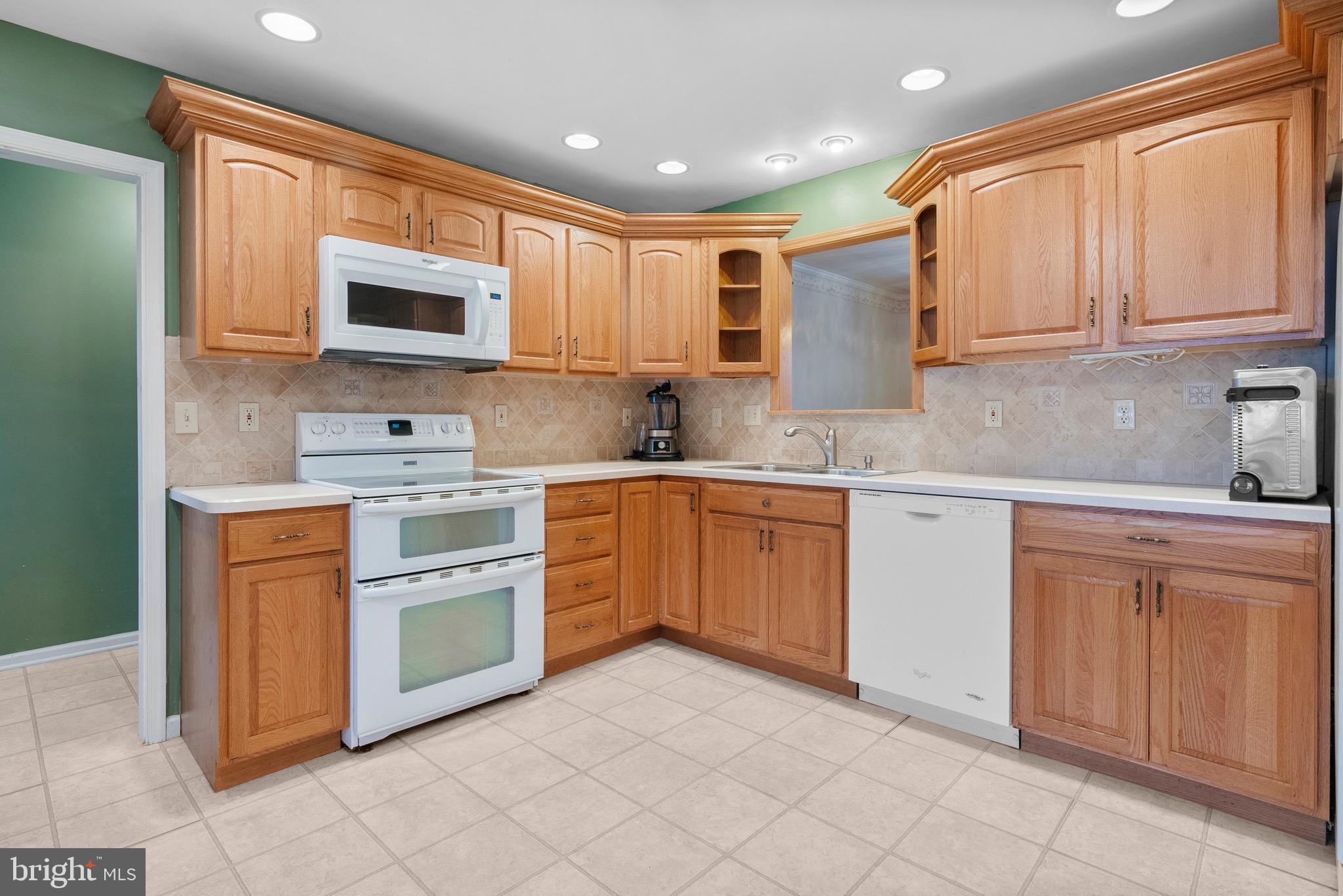 KNOLLWOOD - Residential