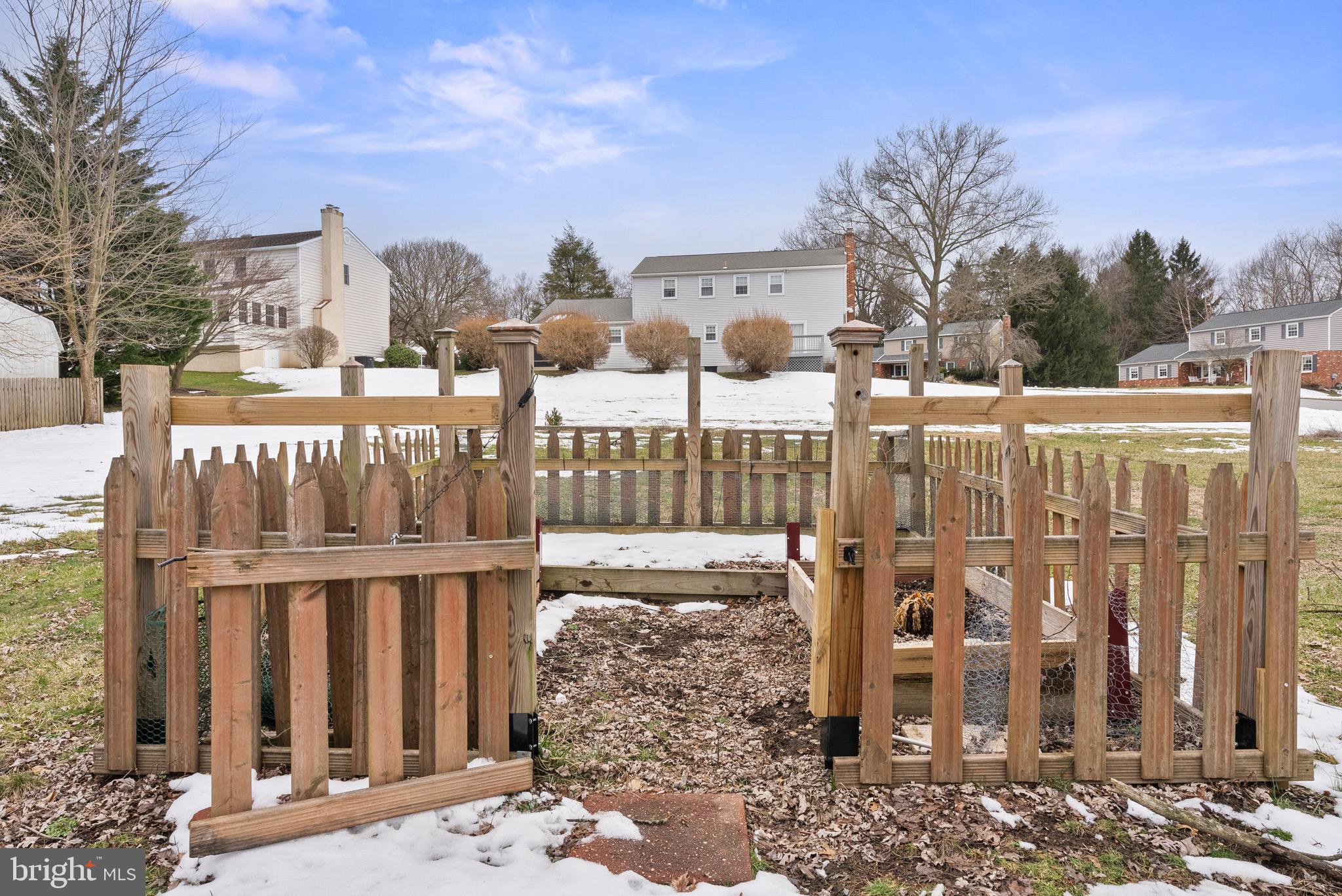 KNOLLWOOD - Residential