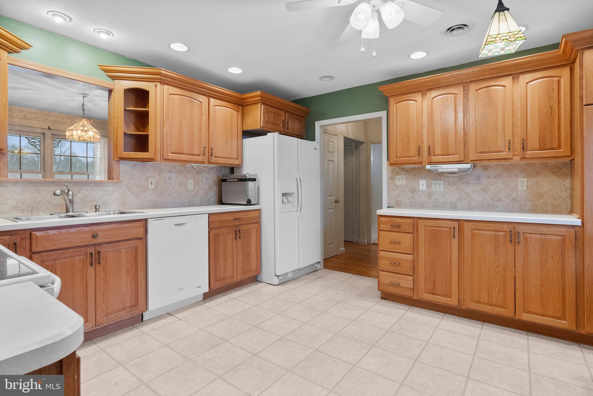 KNOLLWOOD - Residential