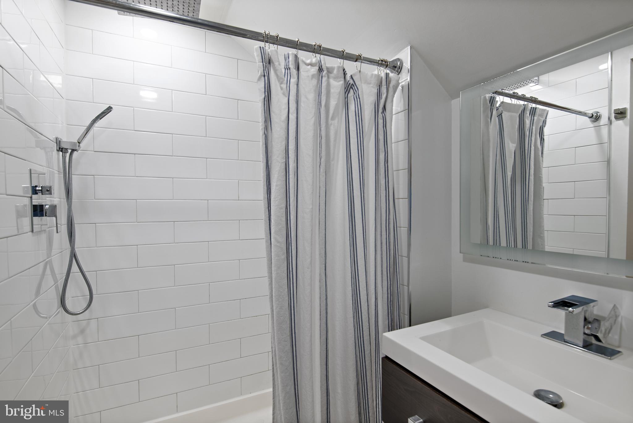 EASTPORT - Residential