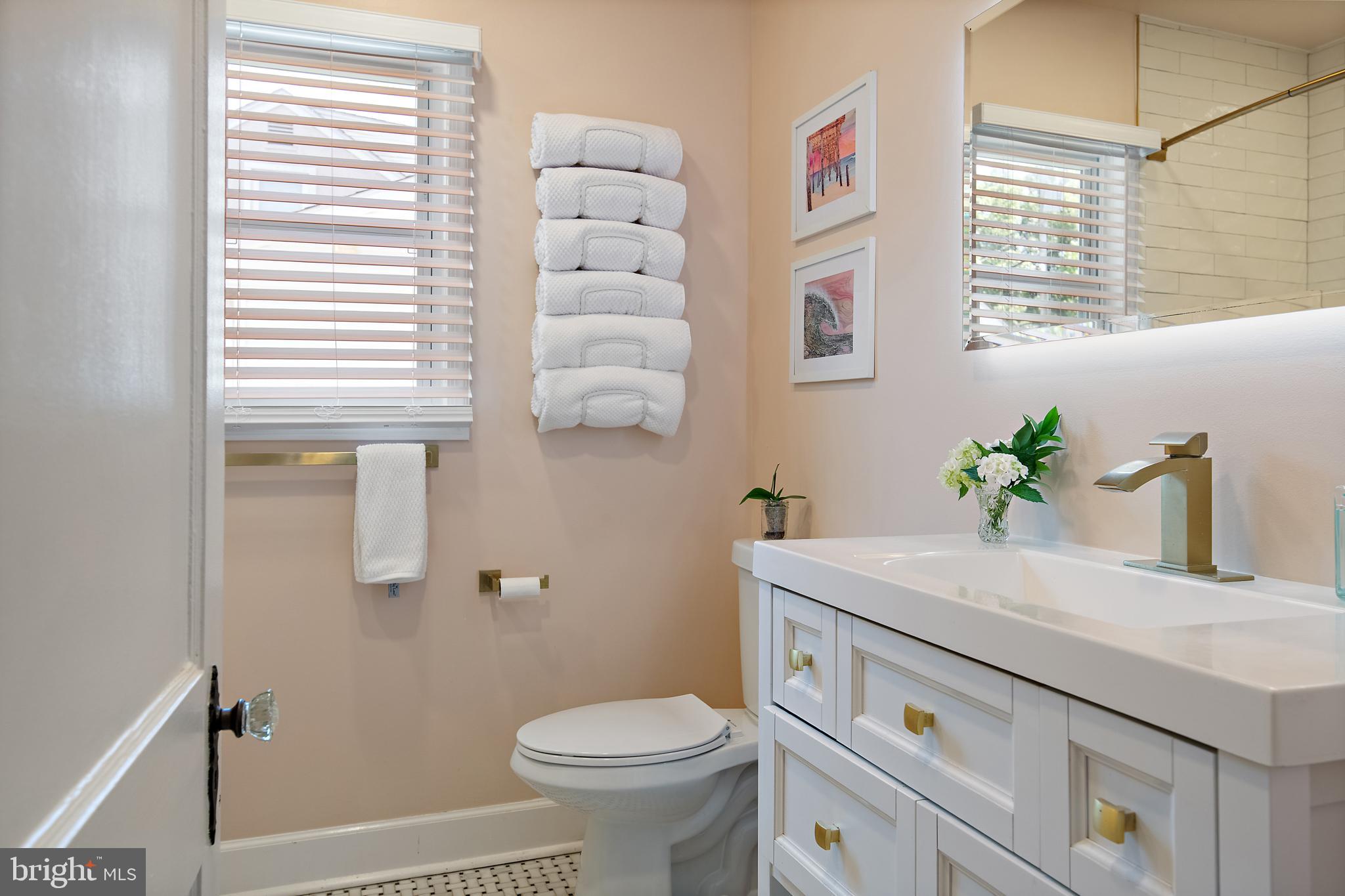 EASTPORT - Residential