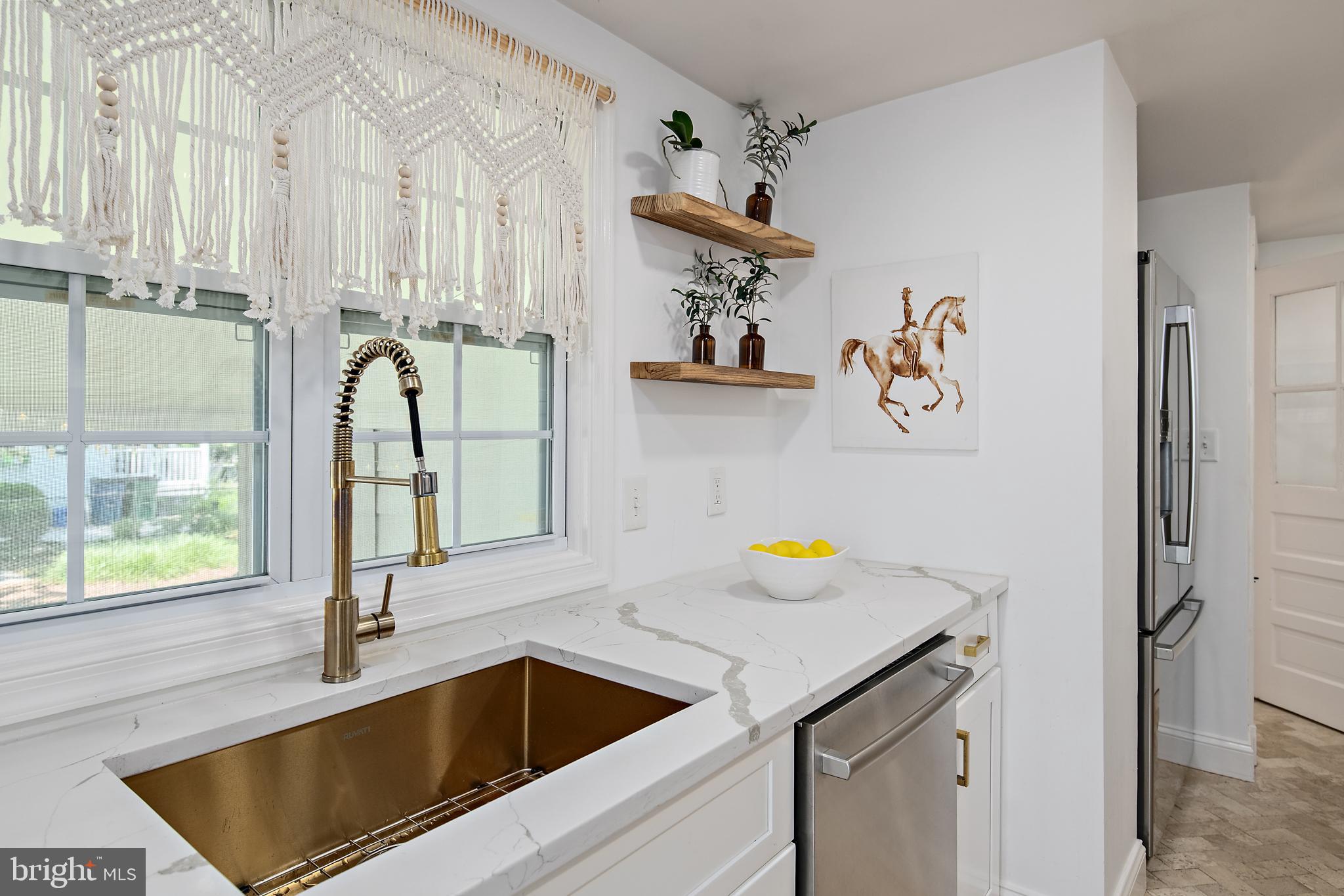 EASTPORT - Residential