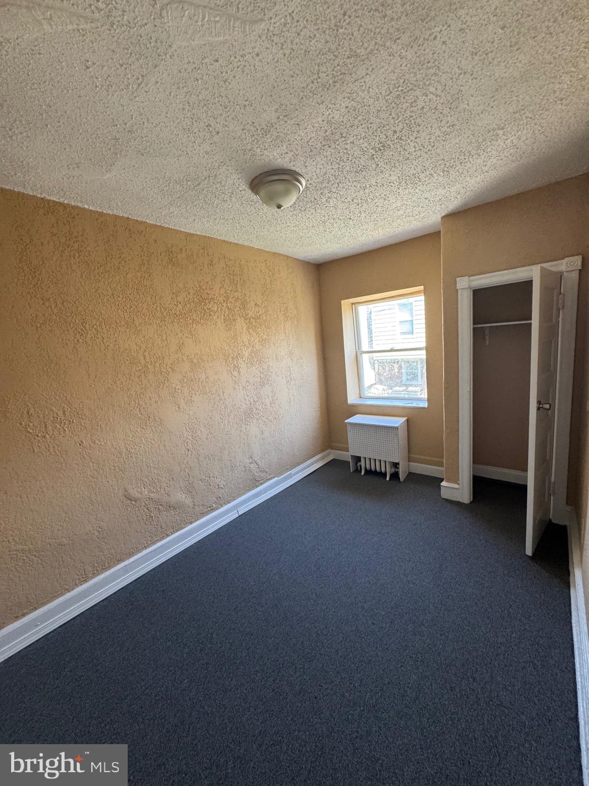 LOGAN - Residential